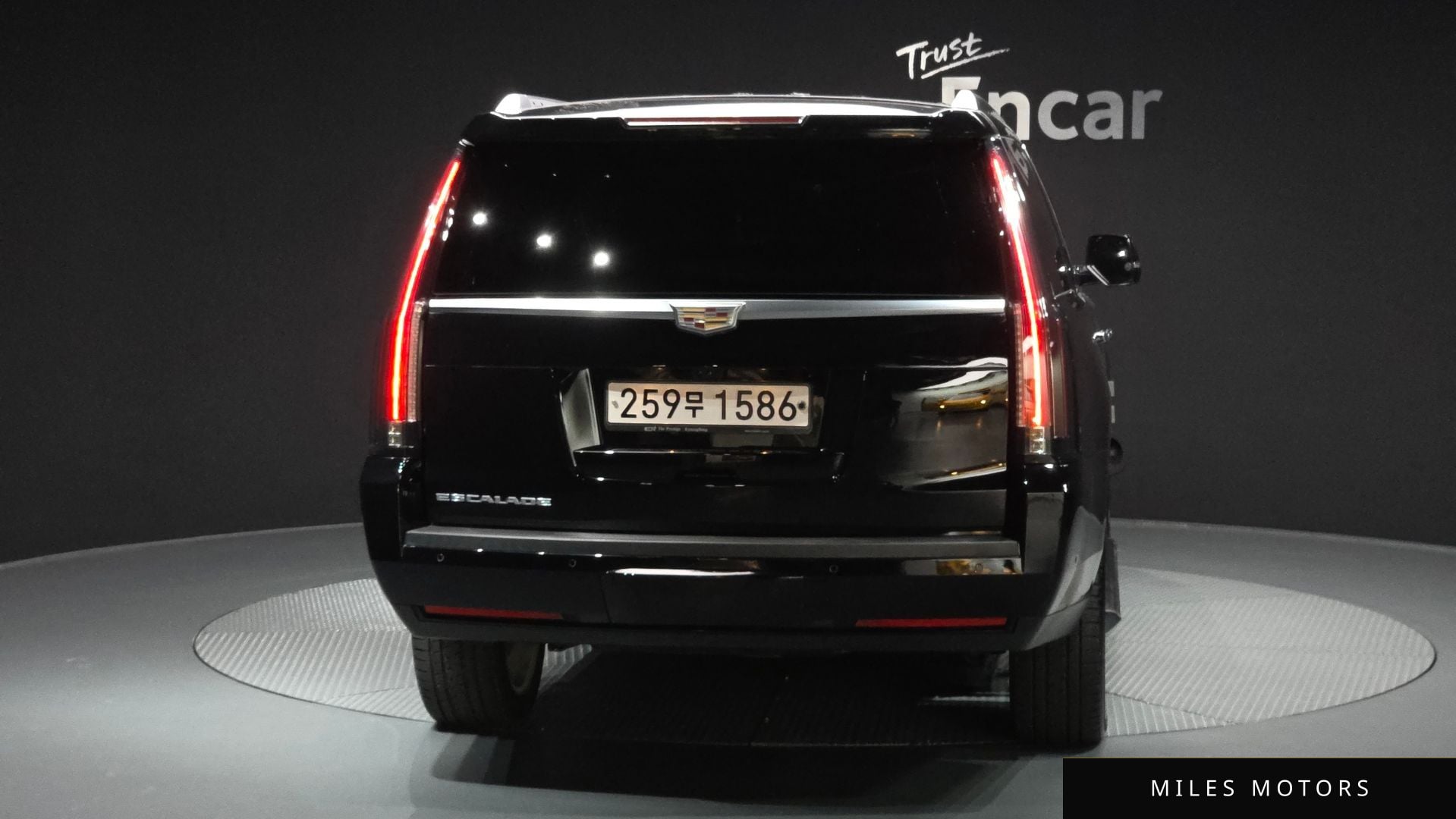 Cadillac Escalade 2019 — миниатюра 4