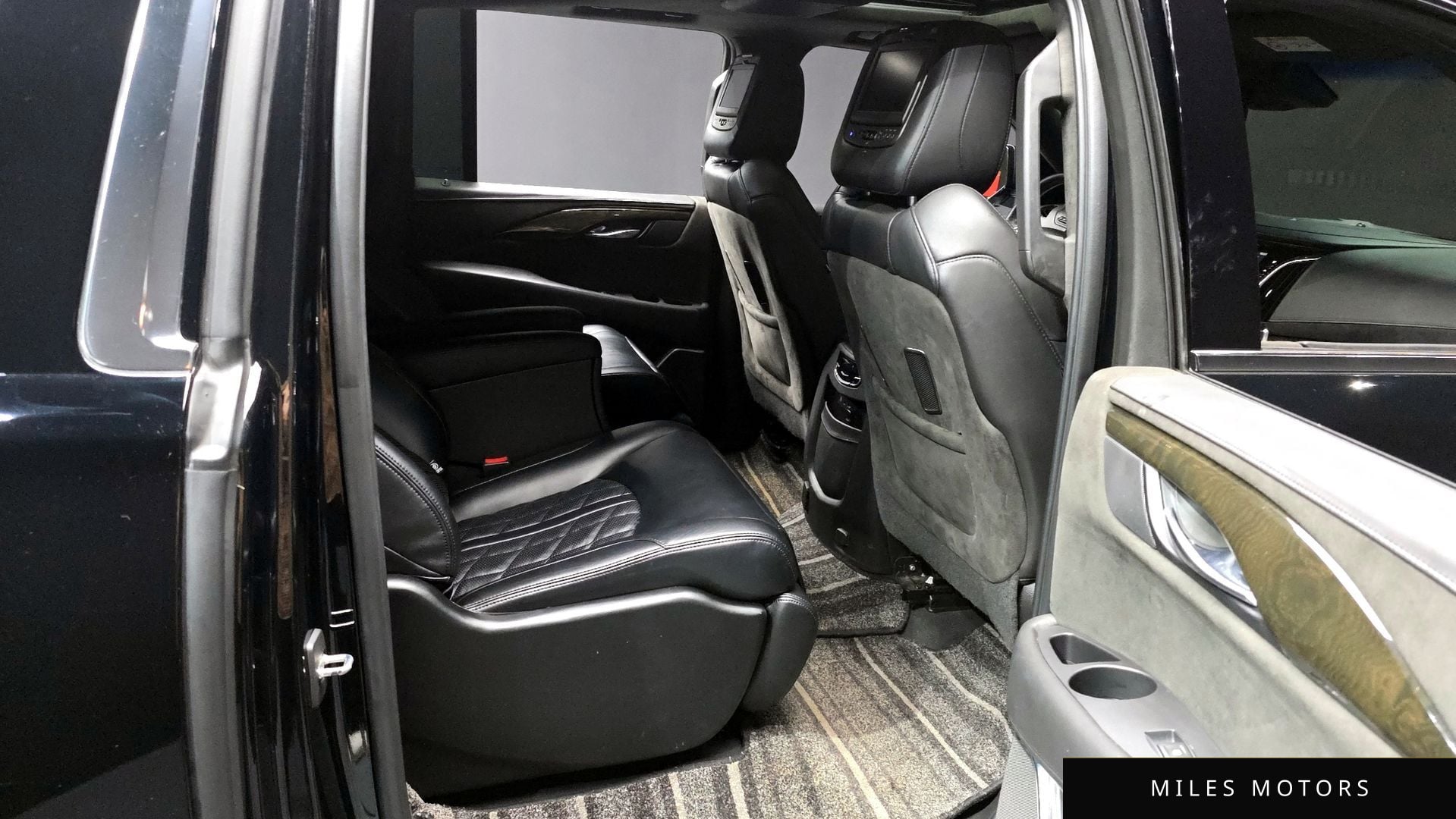Cadillac Escalade 2019 — миниатюра 12