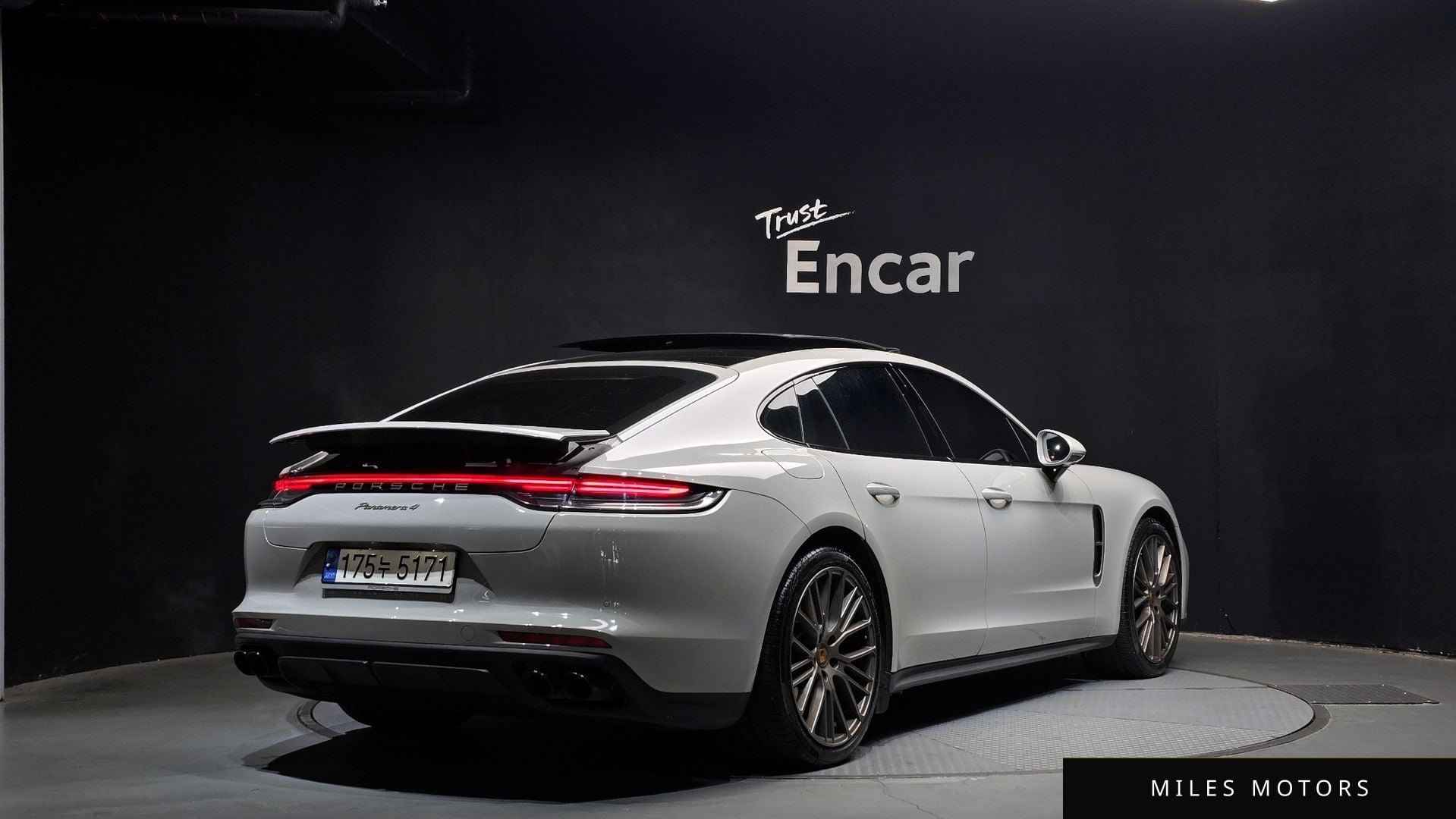 Porsche 파나메라 (971) 2023 — миниатюра 2