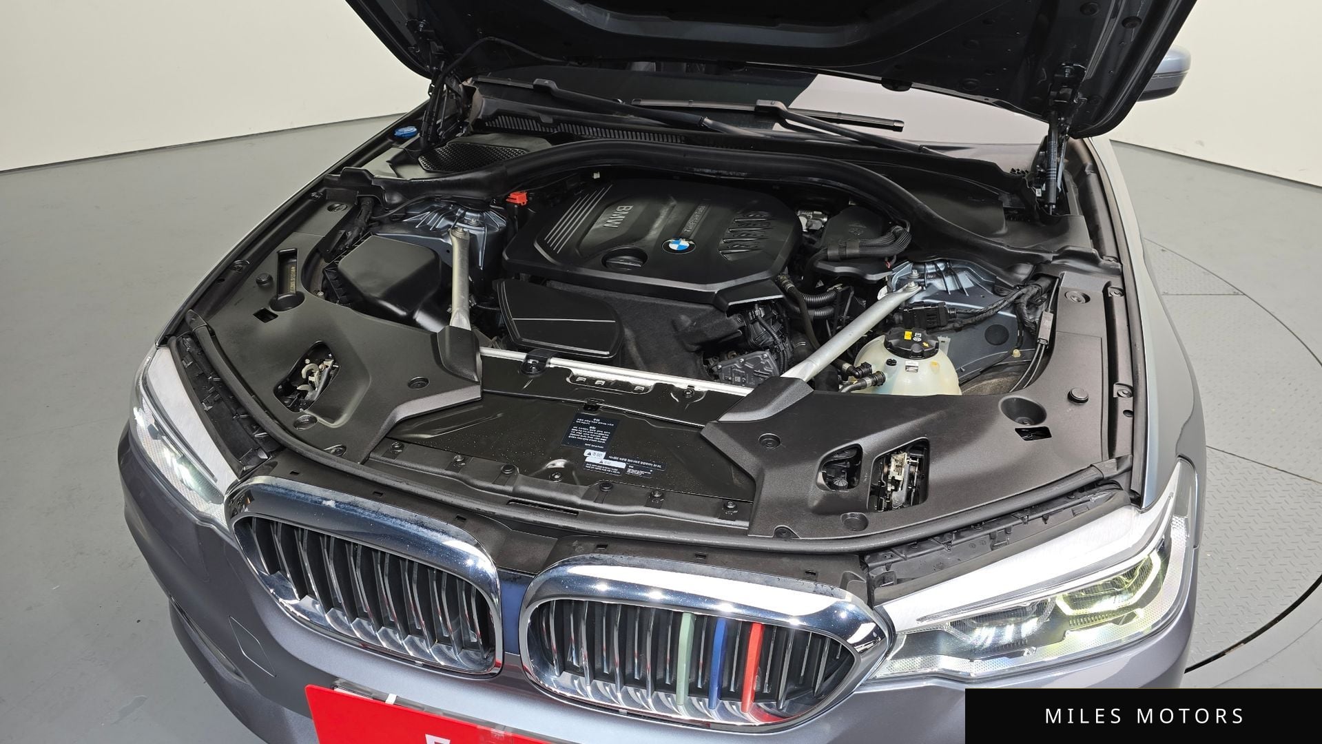 BMW 5 Series (G30) 2018 — миниатюра 6