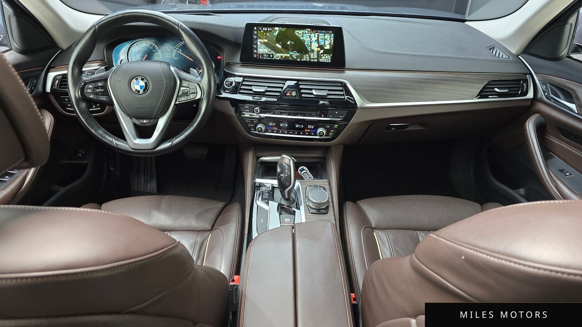 BMW 5 Series (G30) 2018 — миниатюра 7