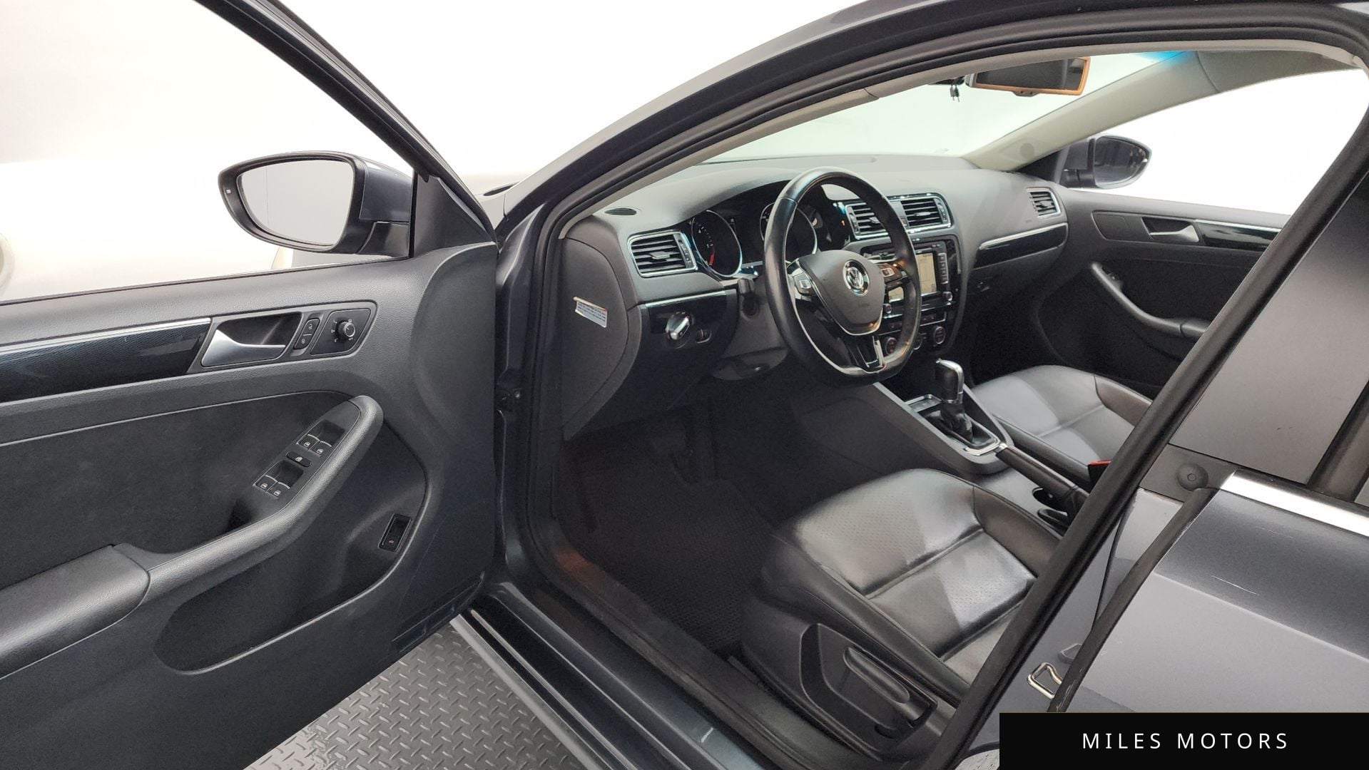 Volkswagen Jetta 2015 — миниатюра 10