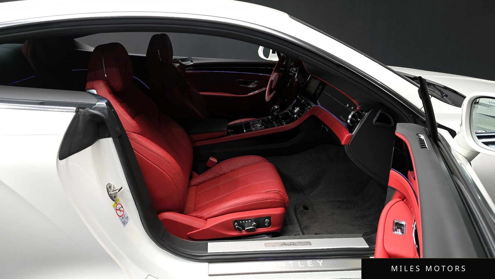 Bentley Continental GT 2023 — миниатюра 11