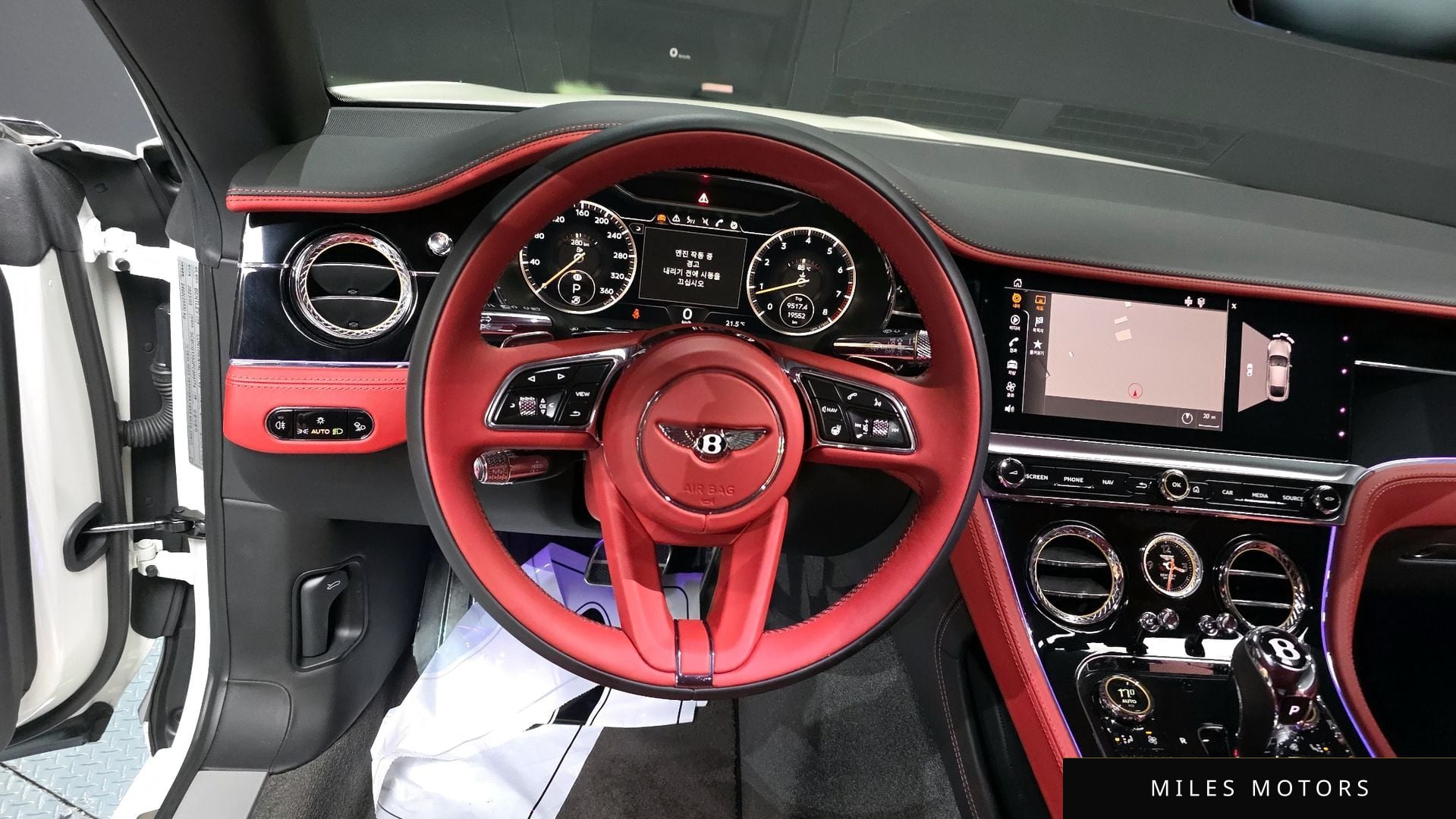 Bentley Continental GT 2023 — миниатюра 13