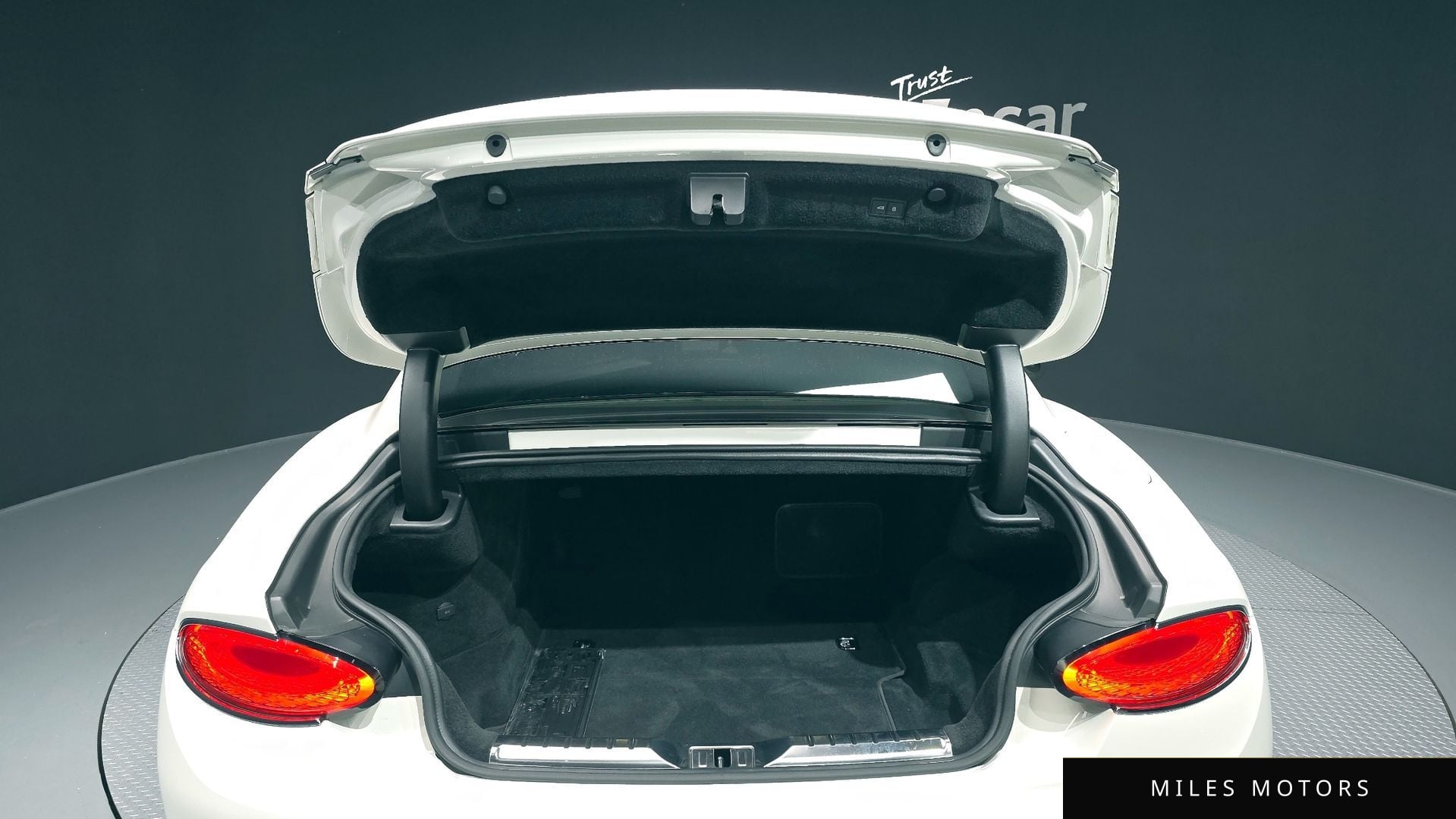Bentley Continental GT 2023 — миниатюра 20