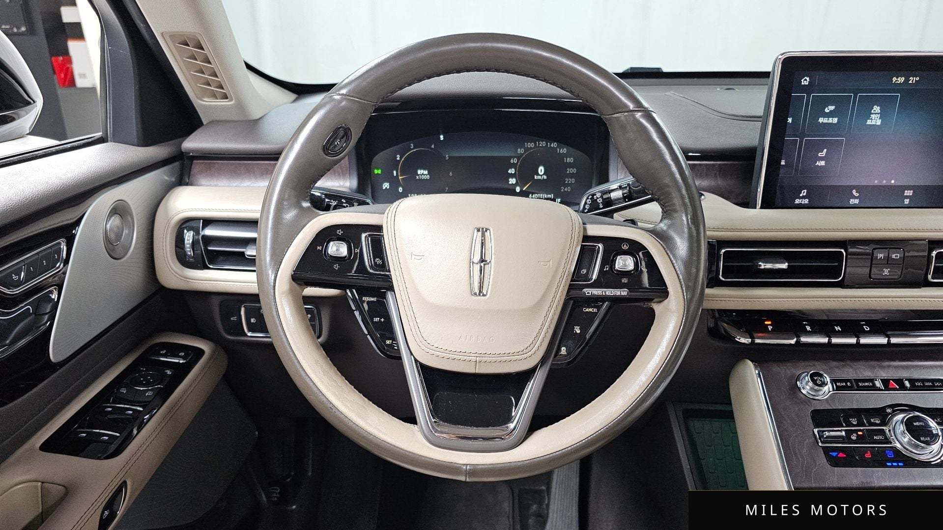 Lincoln 에비에이터 2021 — миниатюра 12