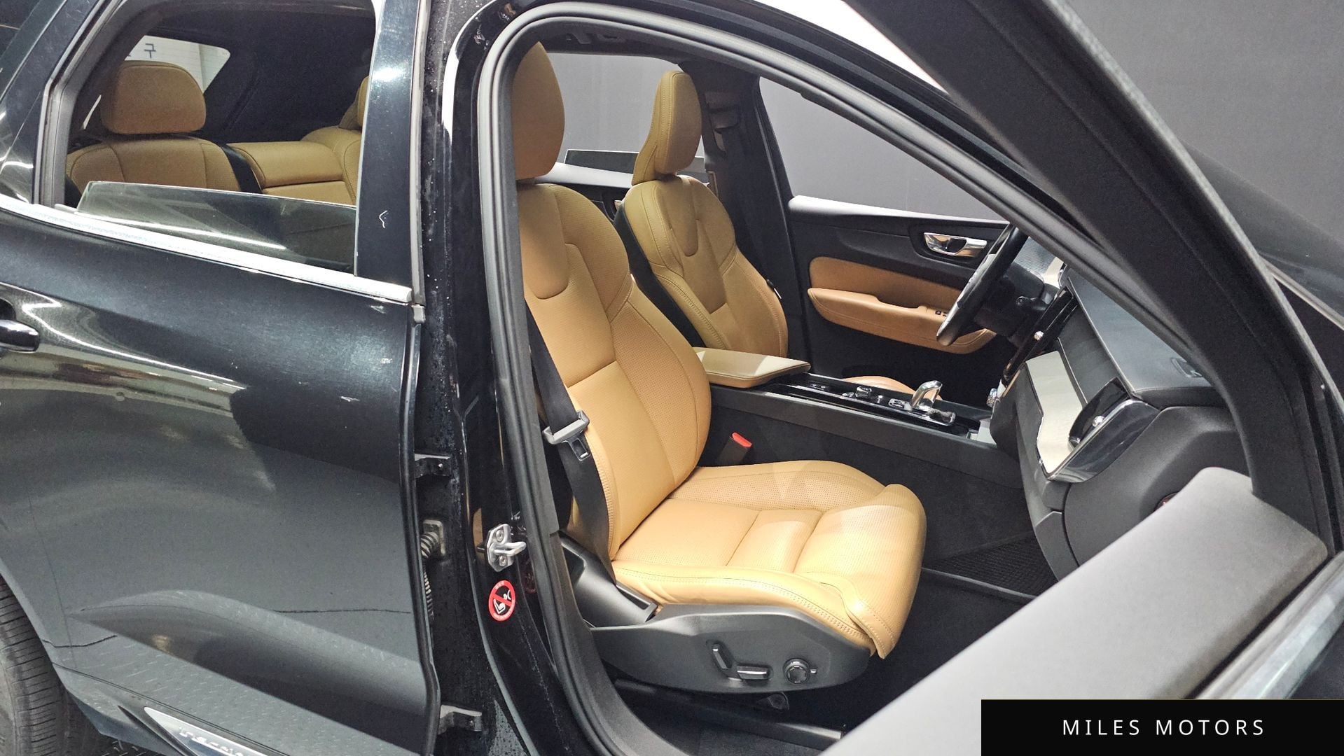 Volvo XC60 2019 — миниатюра 11