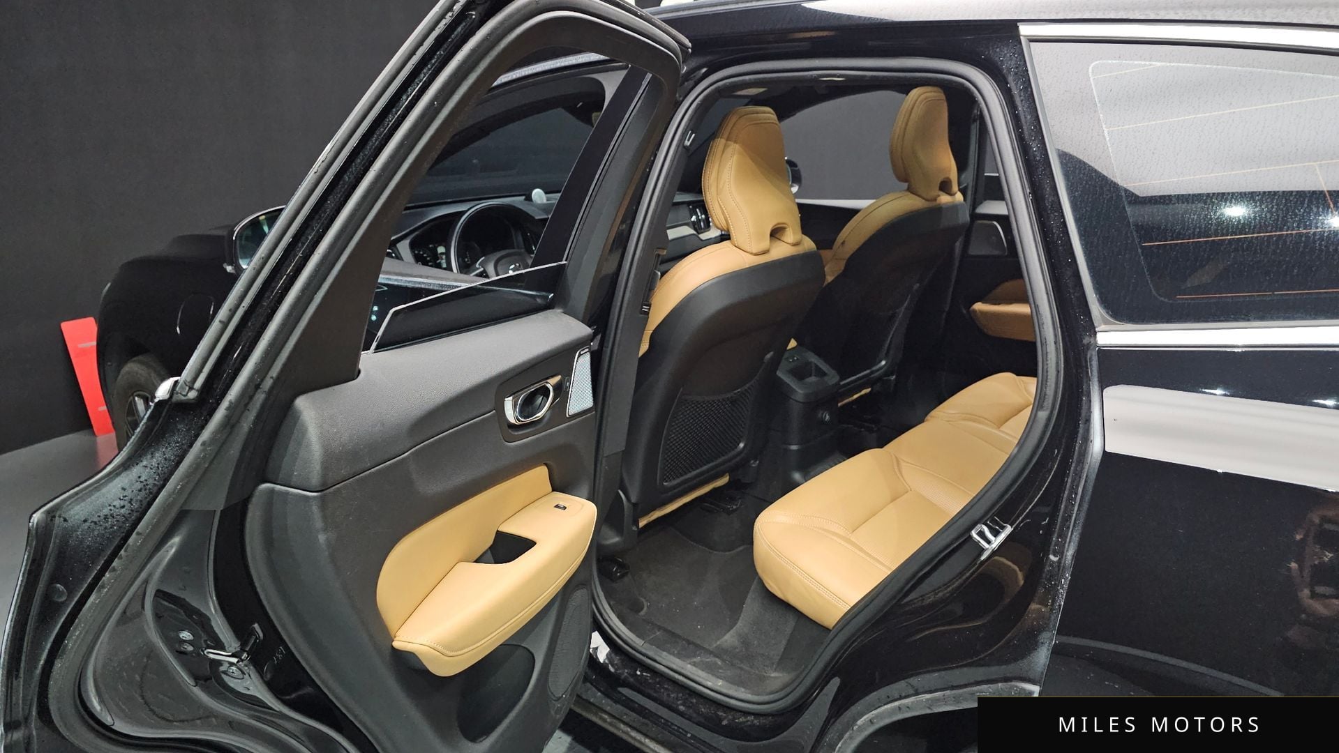 Volvo XC60 2019 — миниатюра 12