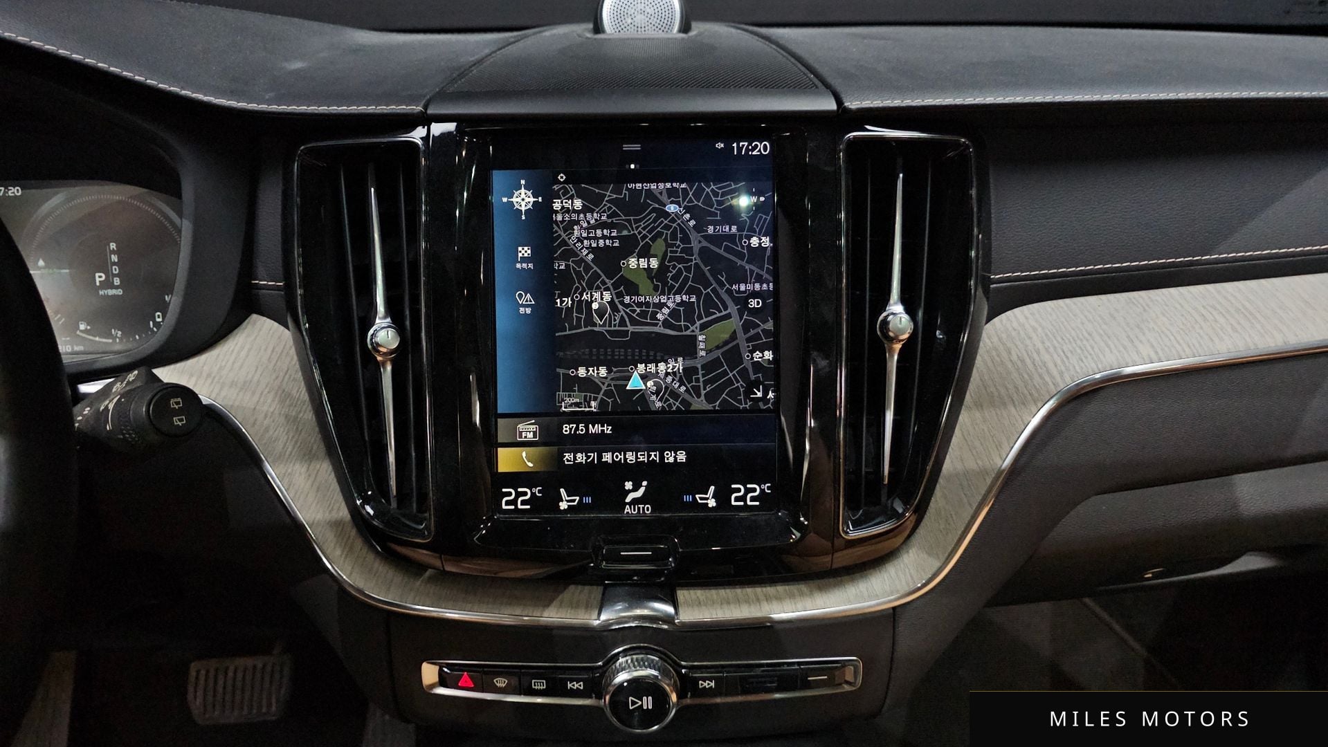 Volvo XC60 2019 — миниатюра 14