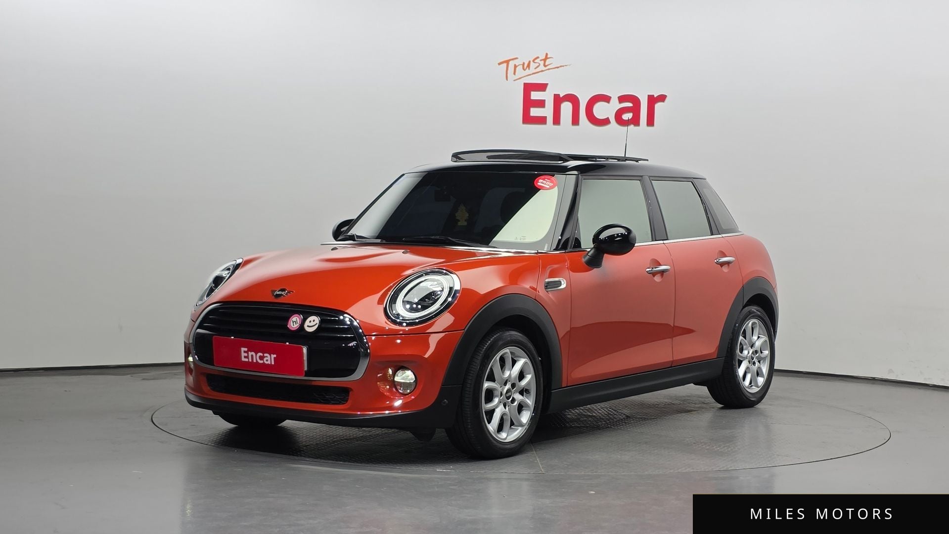 MINI Cooper 2019 — фото 1 из 12