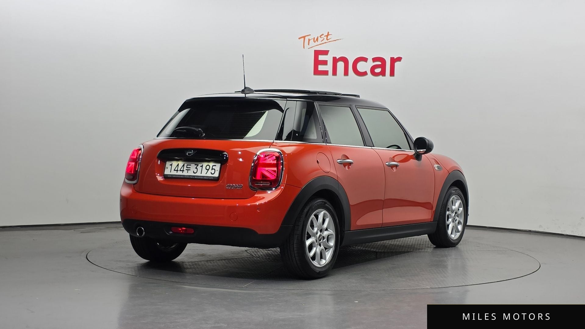 MINI Cooper 2019 — миниатюра 2