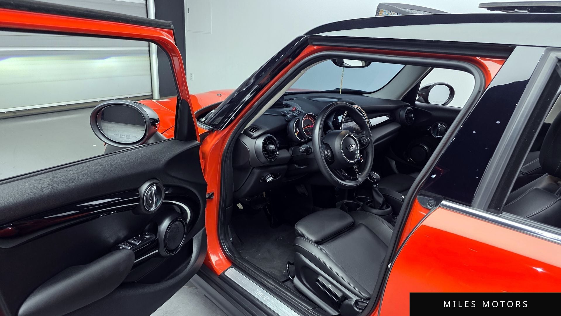 MINI Cooper 2019 — миниатюра 10