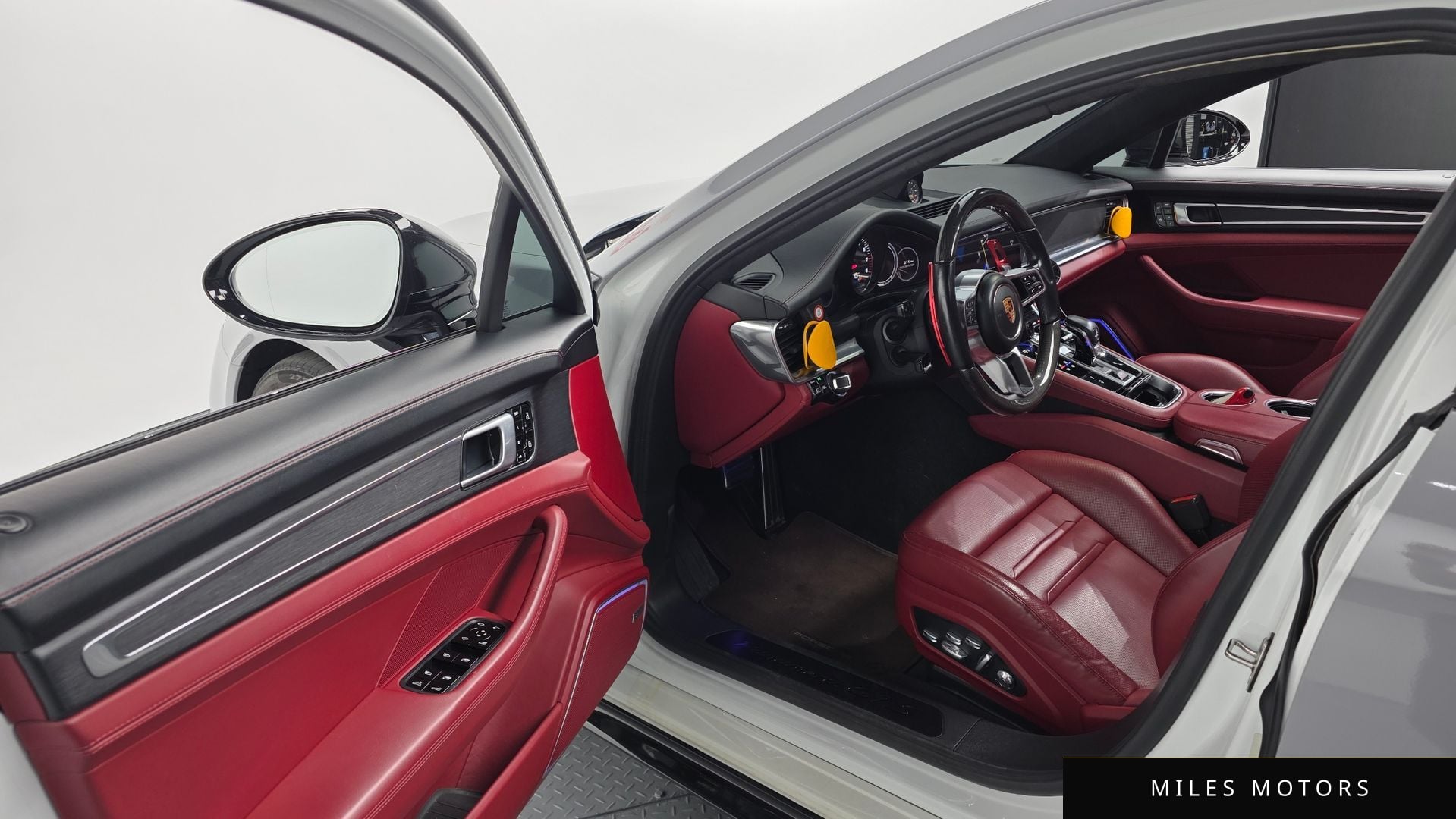 Porsche Panamera 2019 — миниатюра 11