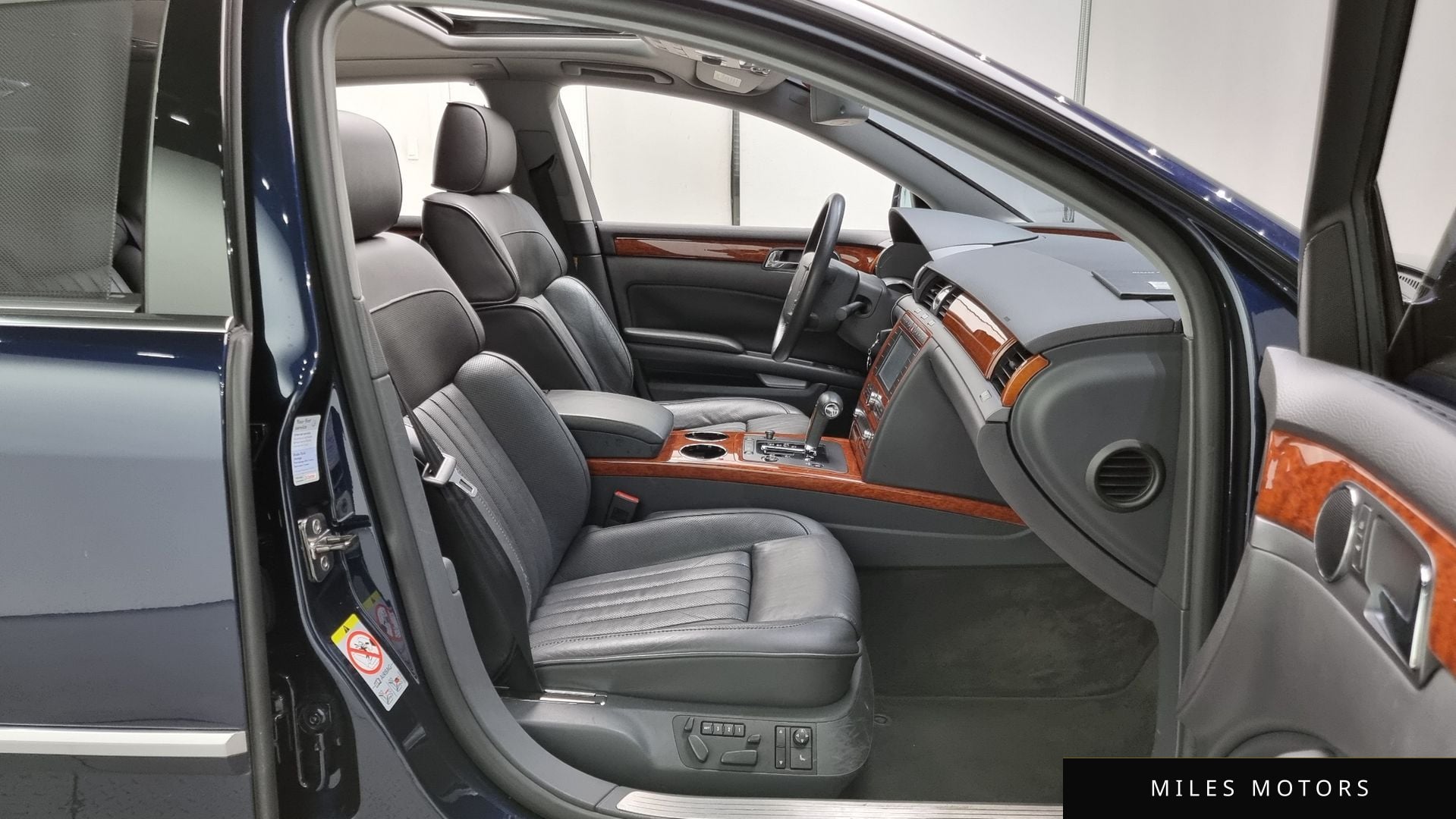Volkswagen Phaeton 2008 — миниатюра 10