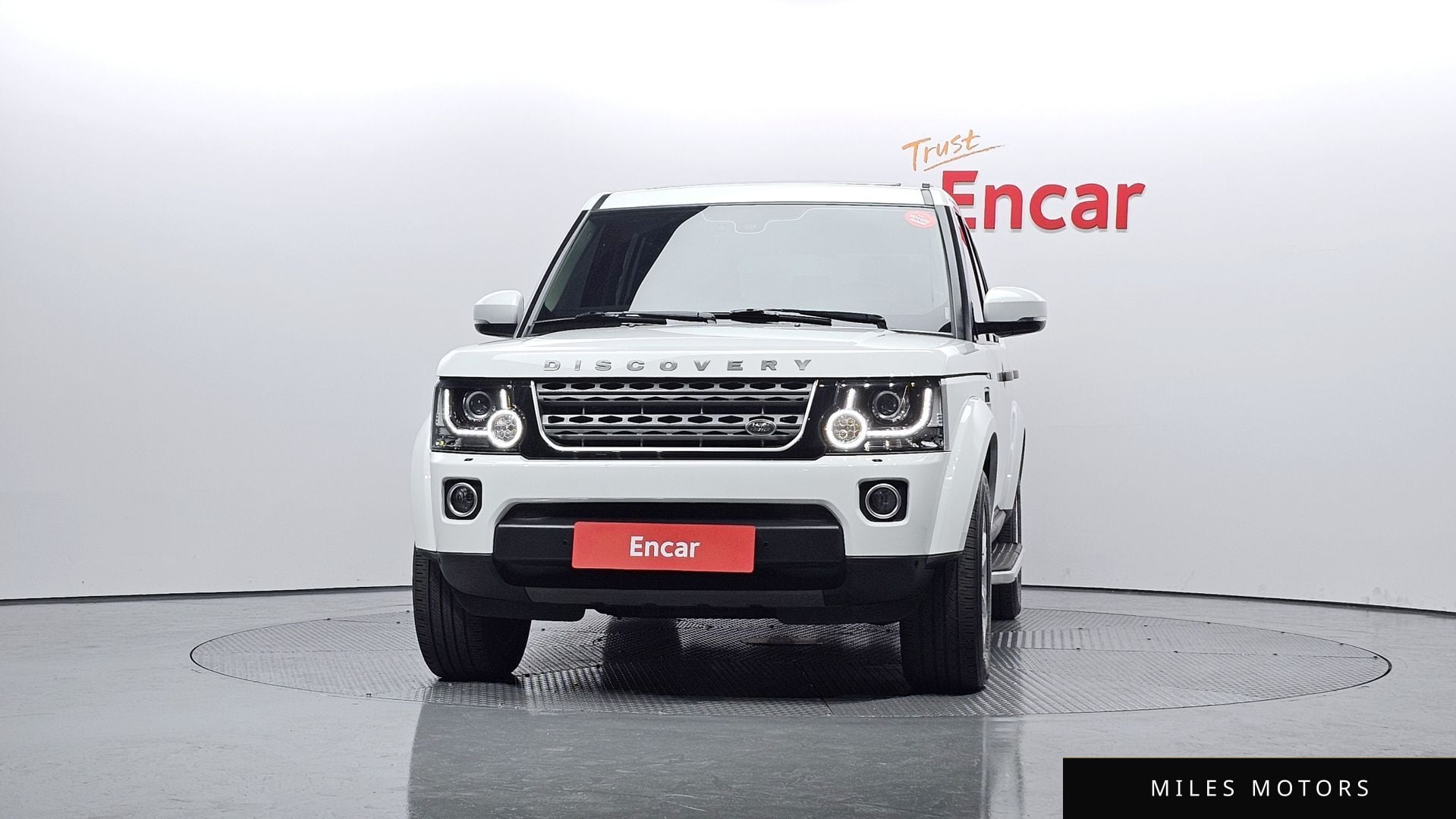 Land Rover Discovery 2016 — миниатюра 3