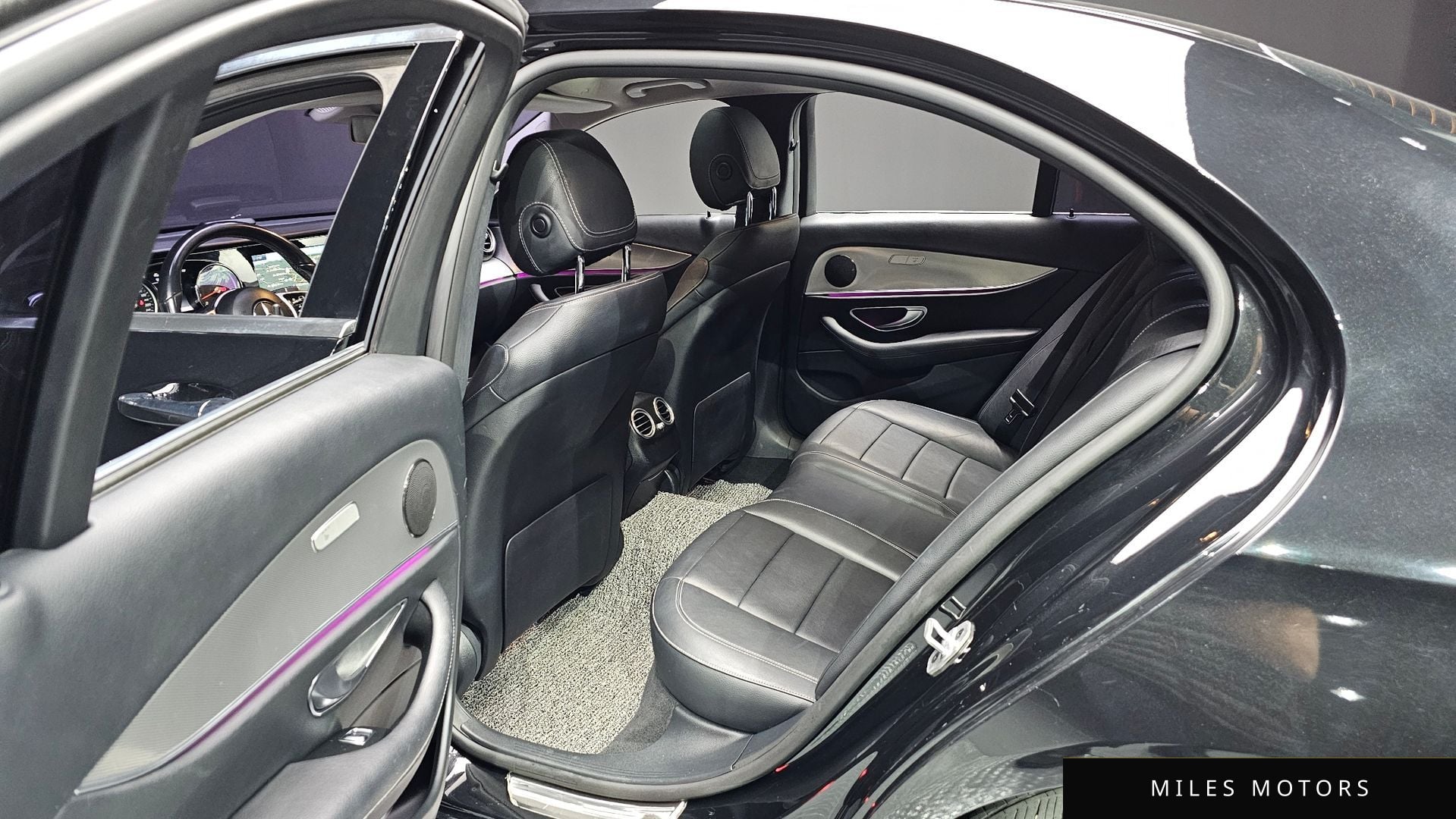 Mercedes-Benz E-Class W213 2019 — миниатюра 11