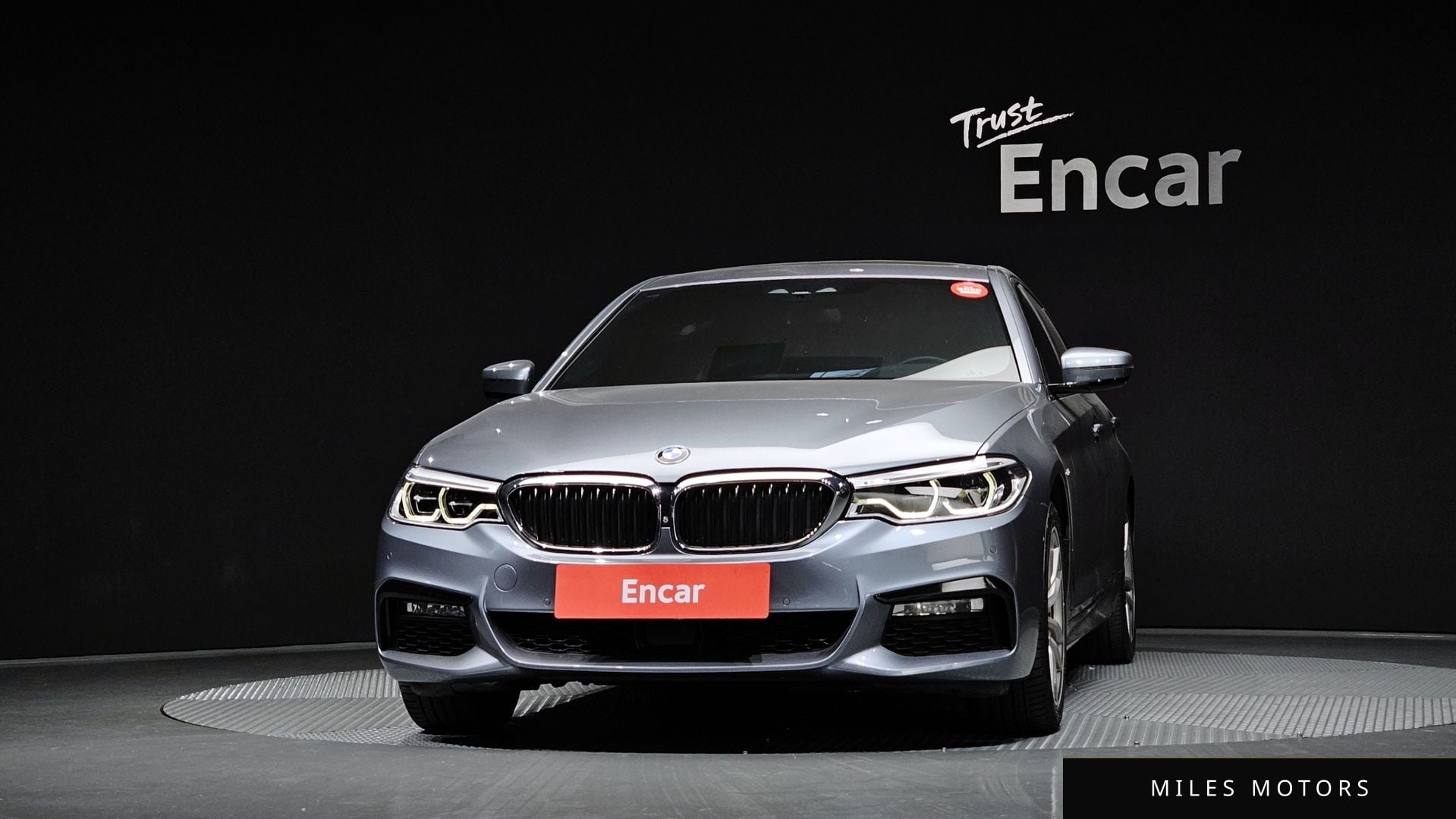 BMW 5 Series (G30) 2017 — миниатюра 3