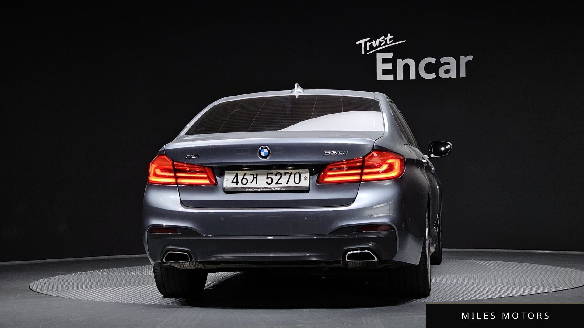 BMW 5 Series (G30) 2017 — миниатюра 4