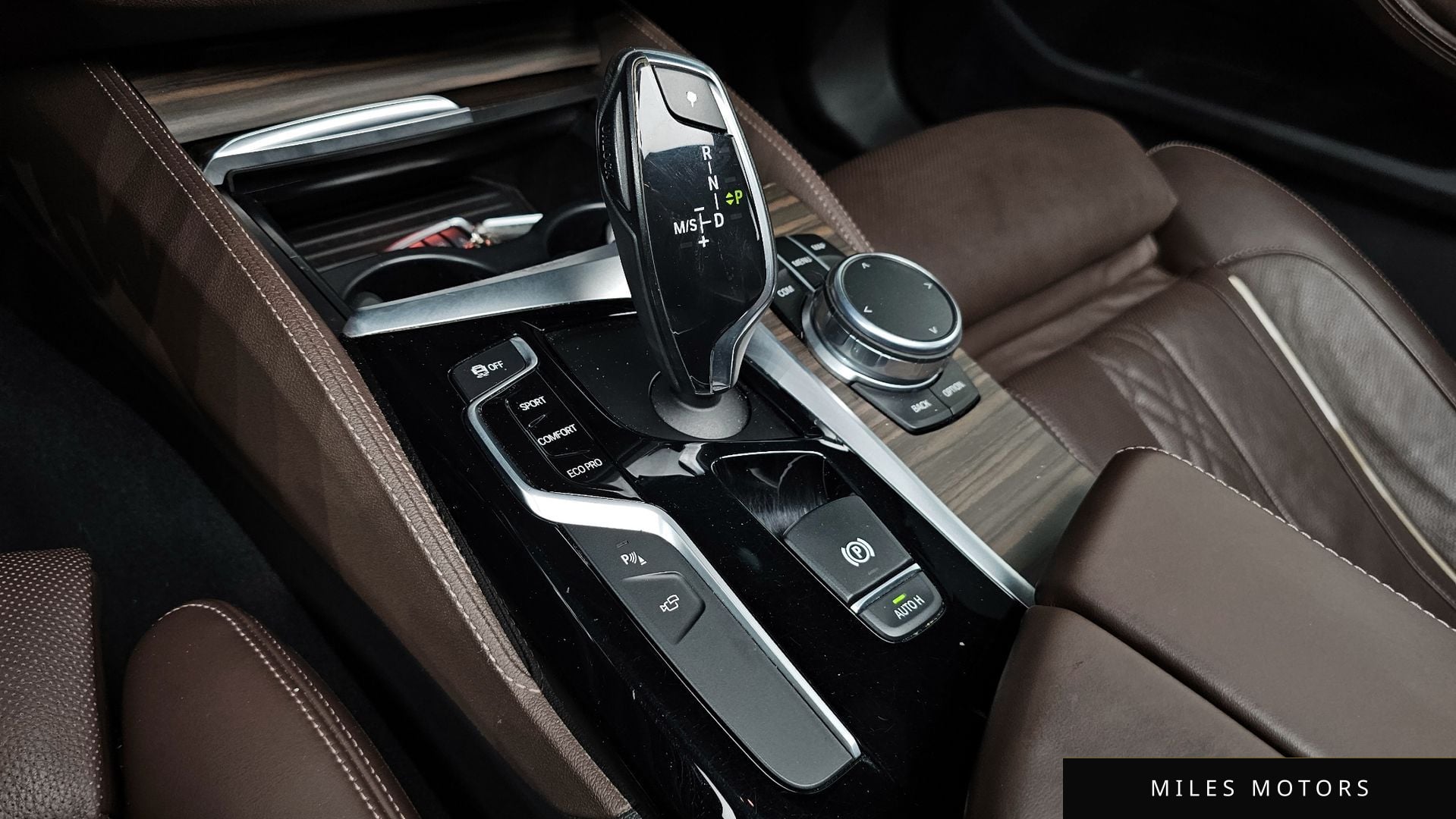 BMW 5 Series (G30) 2017 — миниатюра 9