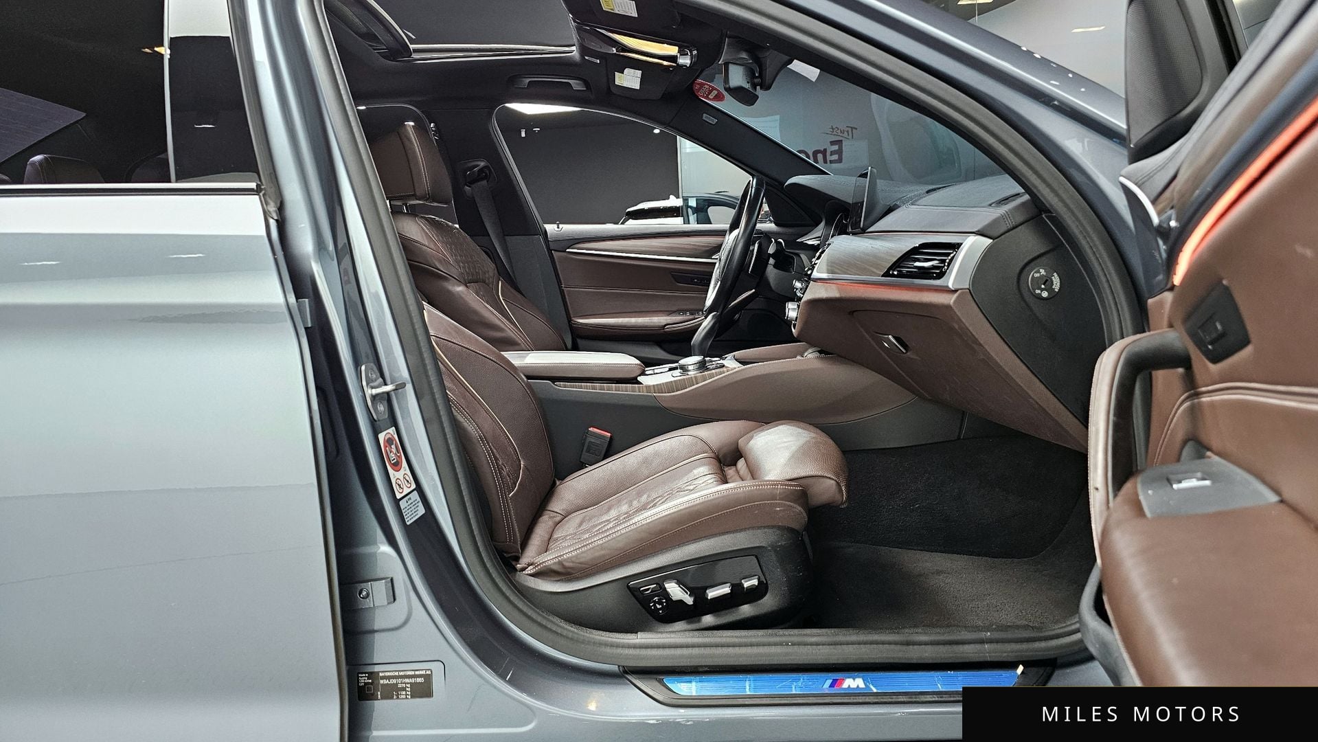 BMW 5 Series (G30) 2017 — миниатюра 10