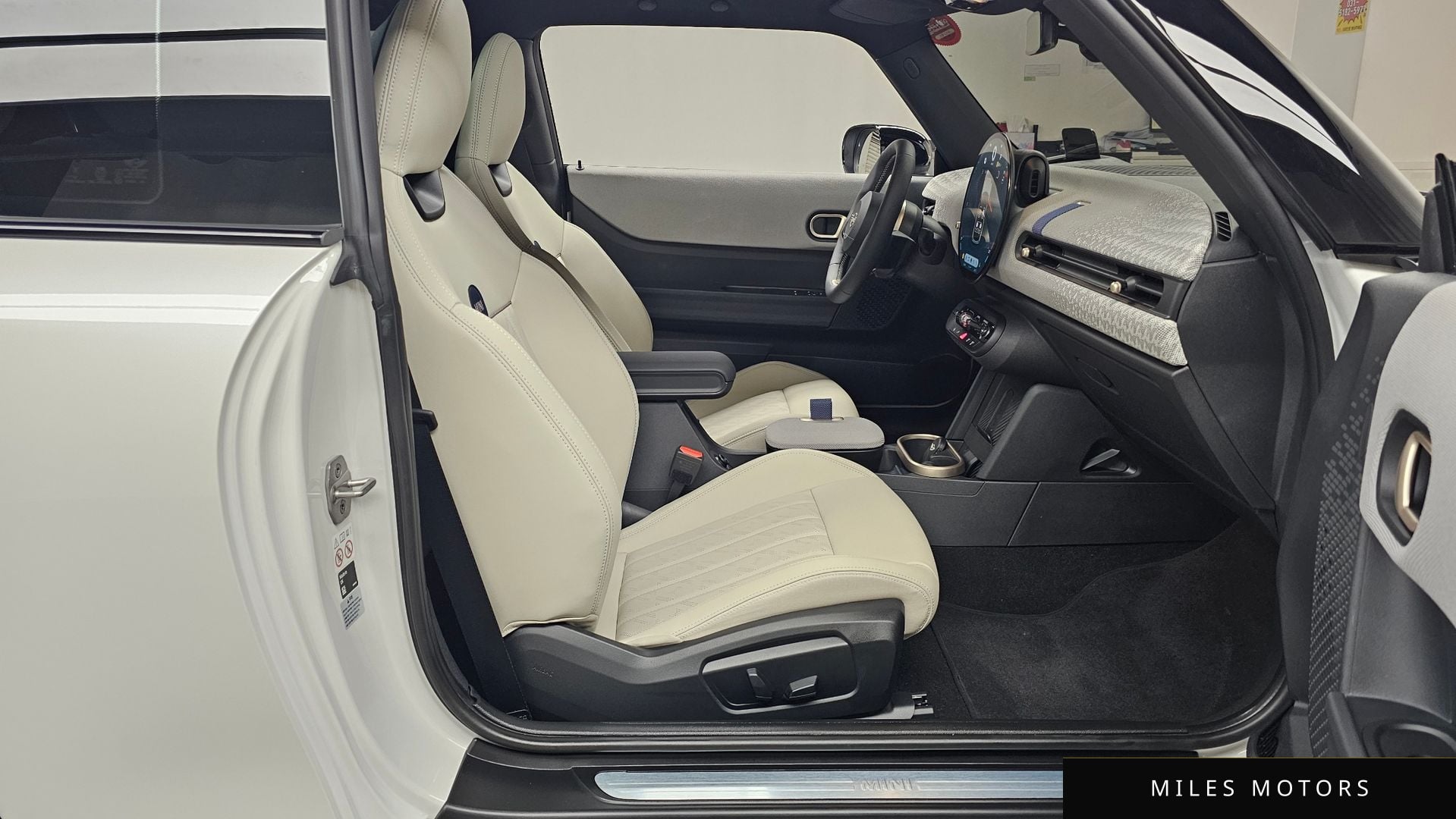 MINI Cooper S 2025 — миниатюра 11