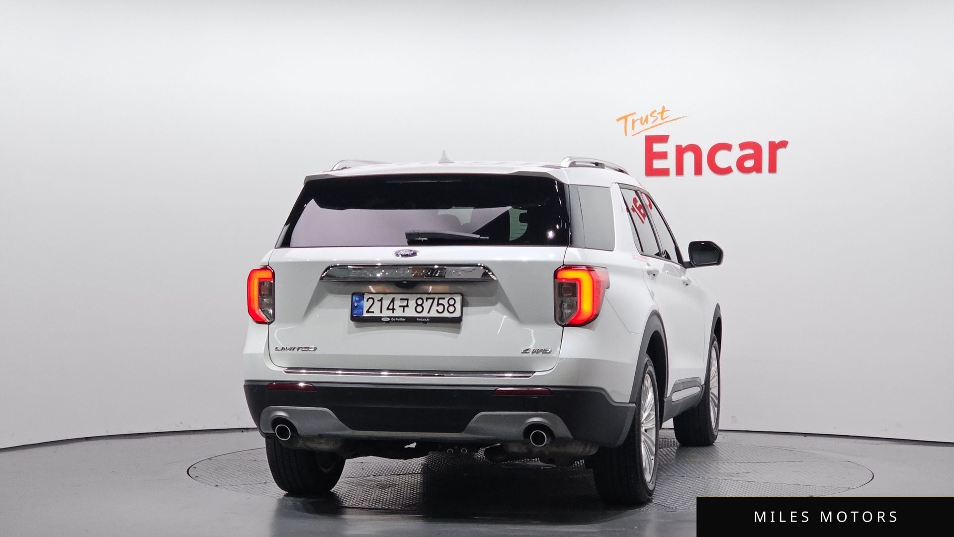 Ford Explorer 2023 — миниатюра 4