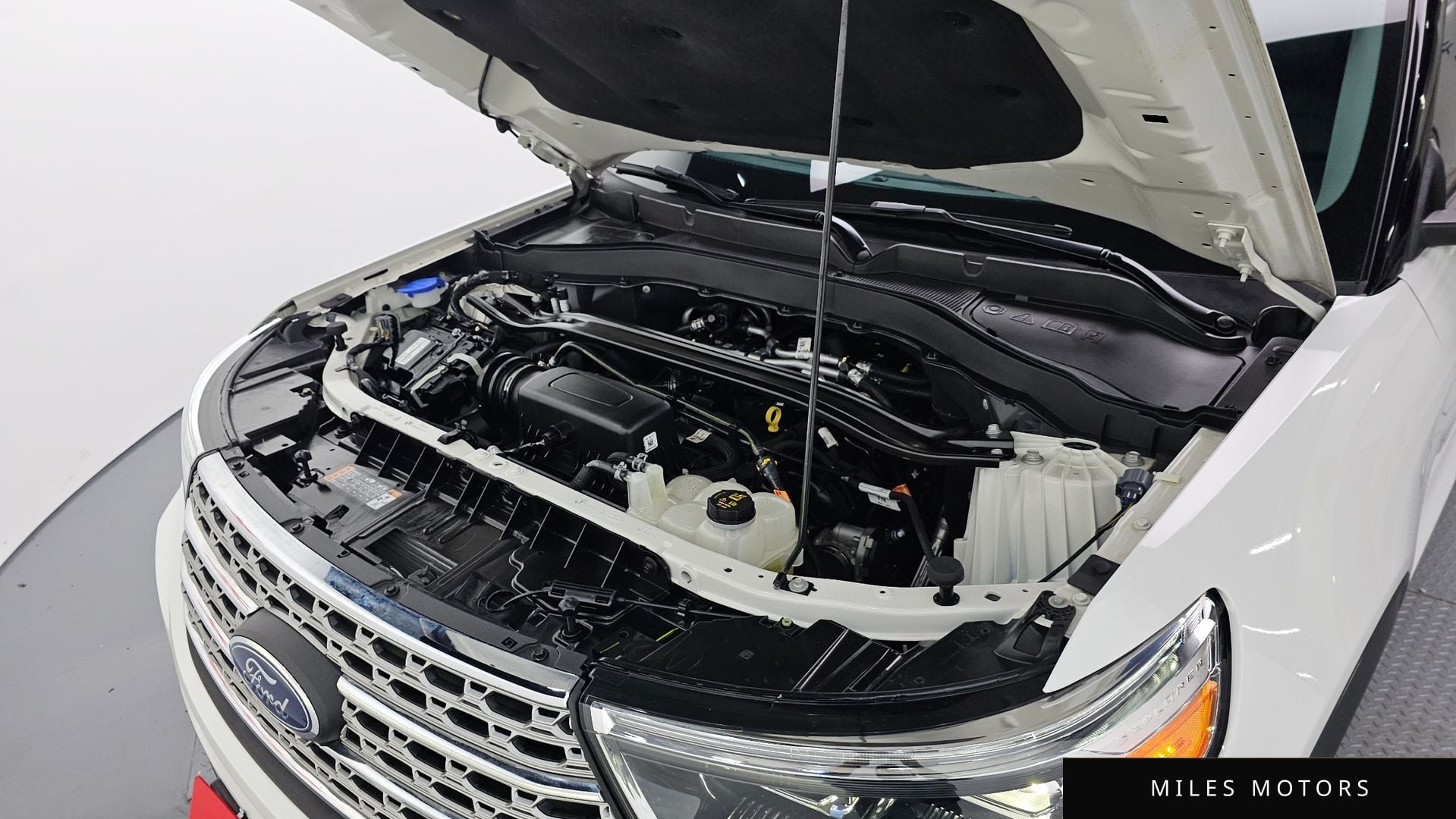 Ford Explorer 2023 — миниатюра 6