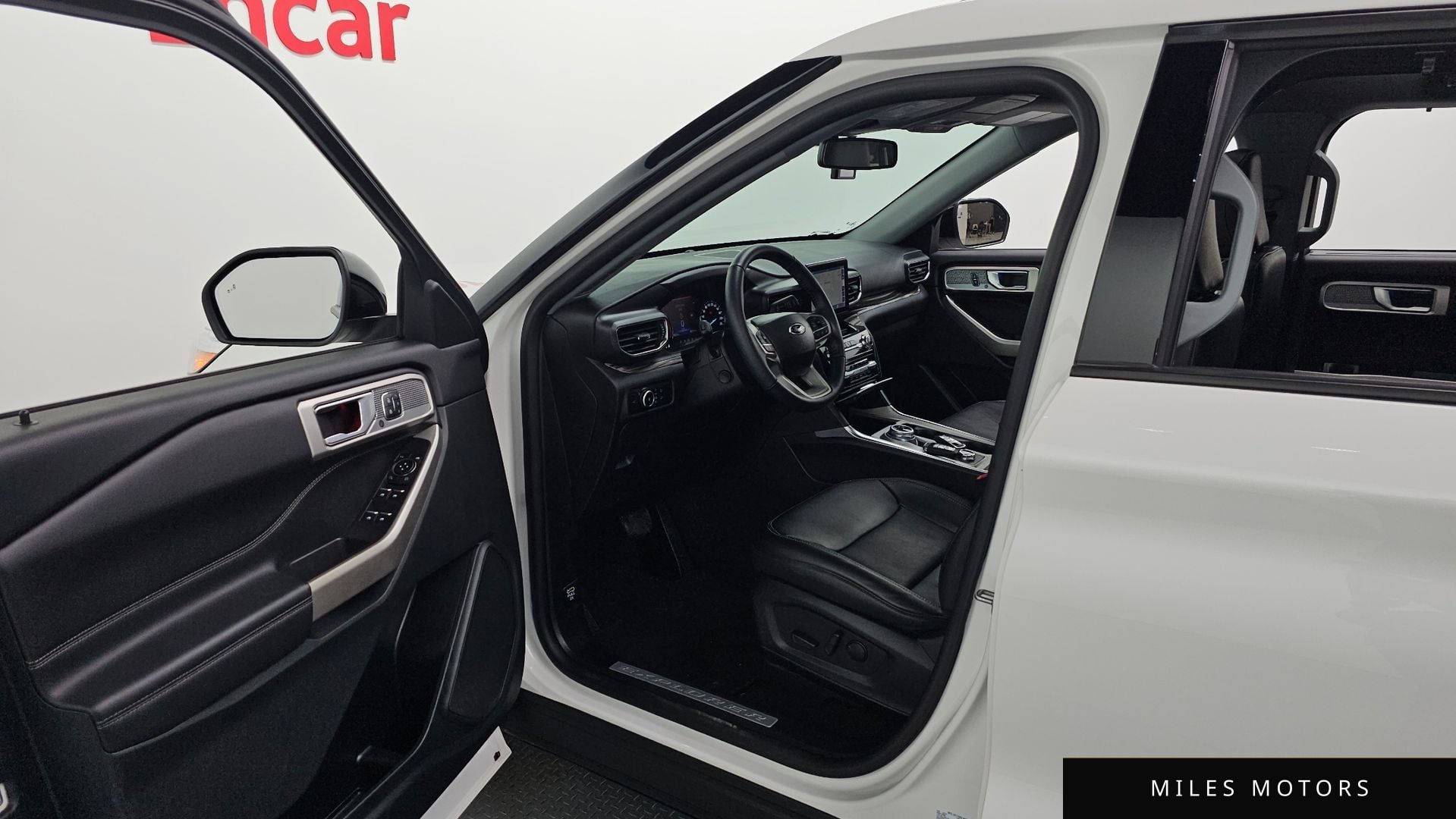 Ford Explorer 2023 — миниатюра 10