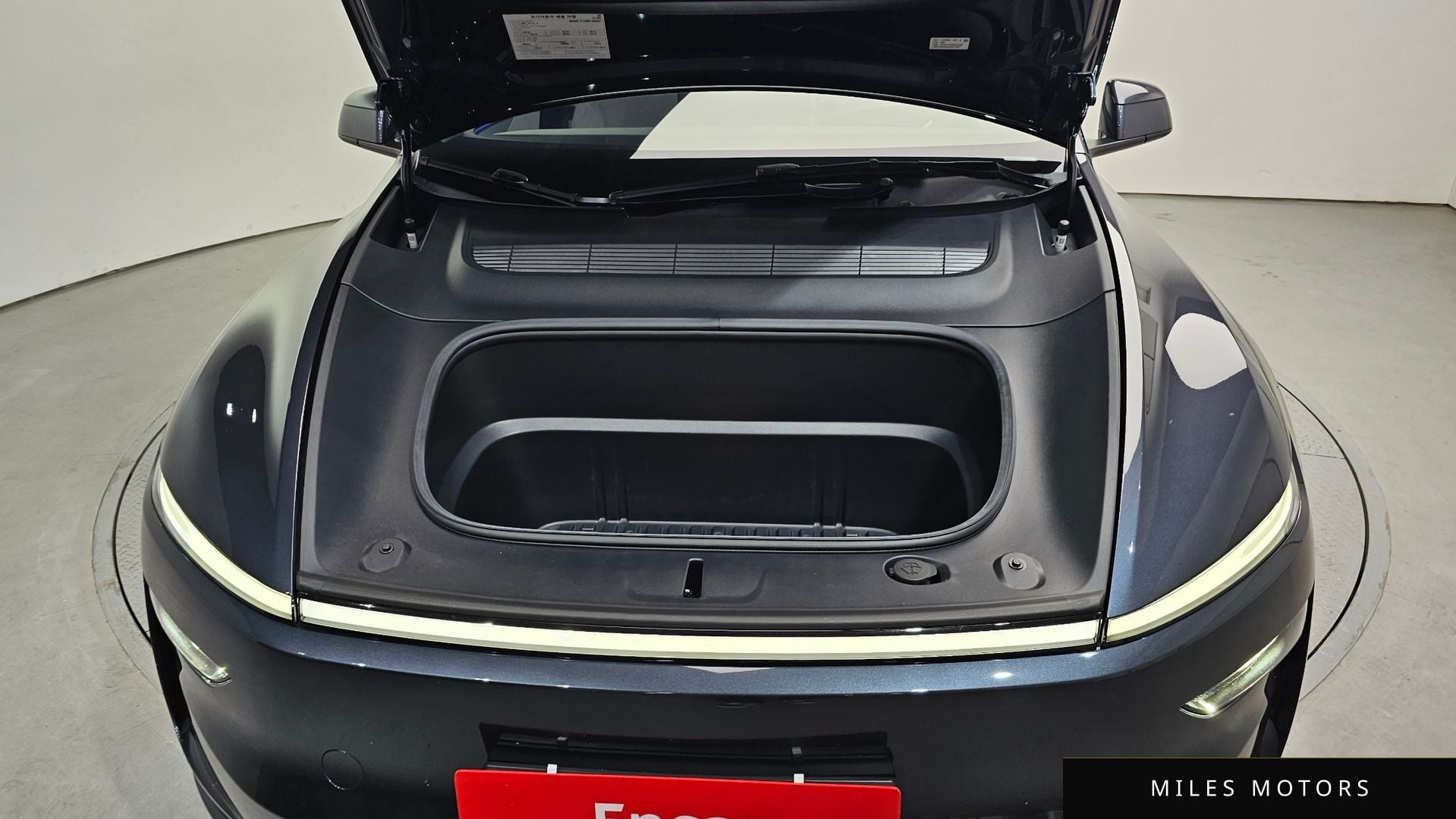Tesla Model Y 2025 — миниатюра 6