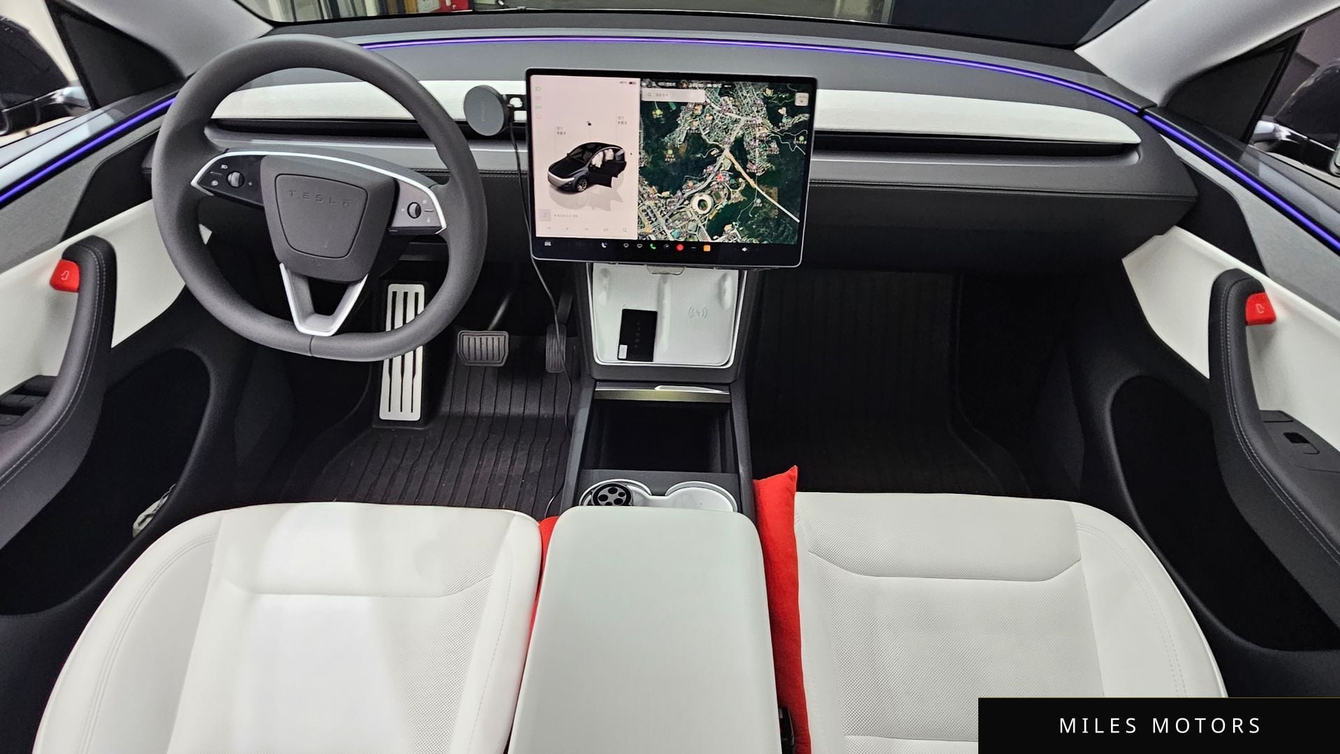 Tesla Model Y 2025 — миниатюра 7