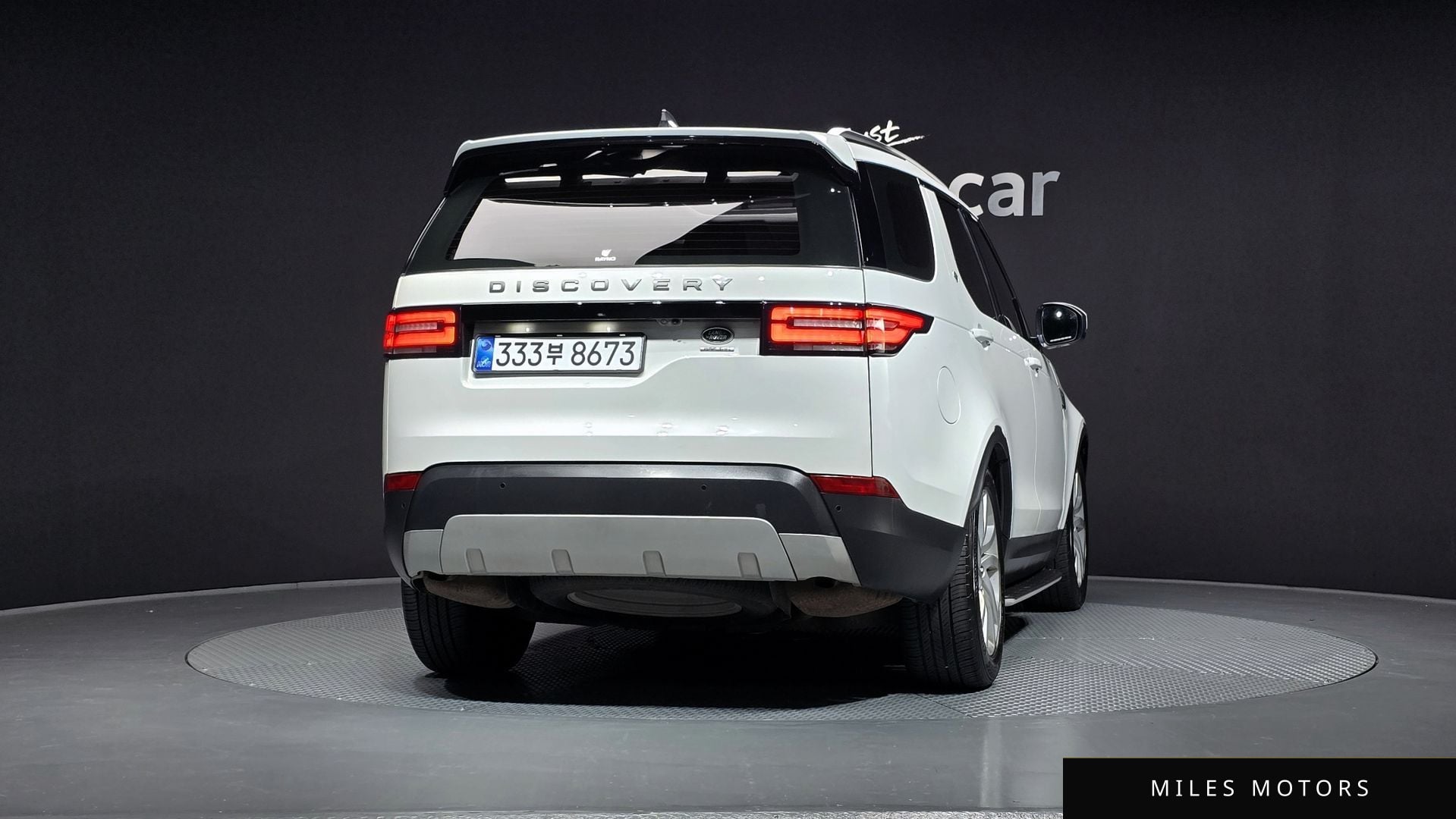 Land Rover Discovery 2017 — миниатюра 4