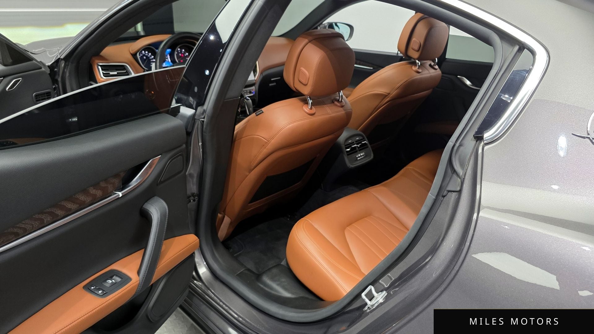 Maserati 기블리 2021 — миниатюра 11