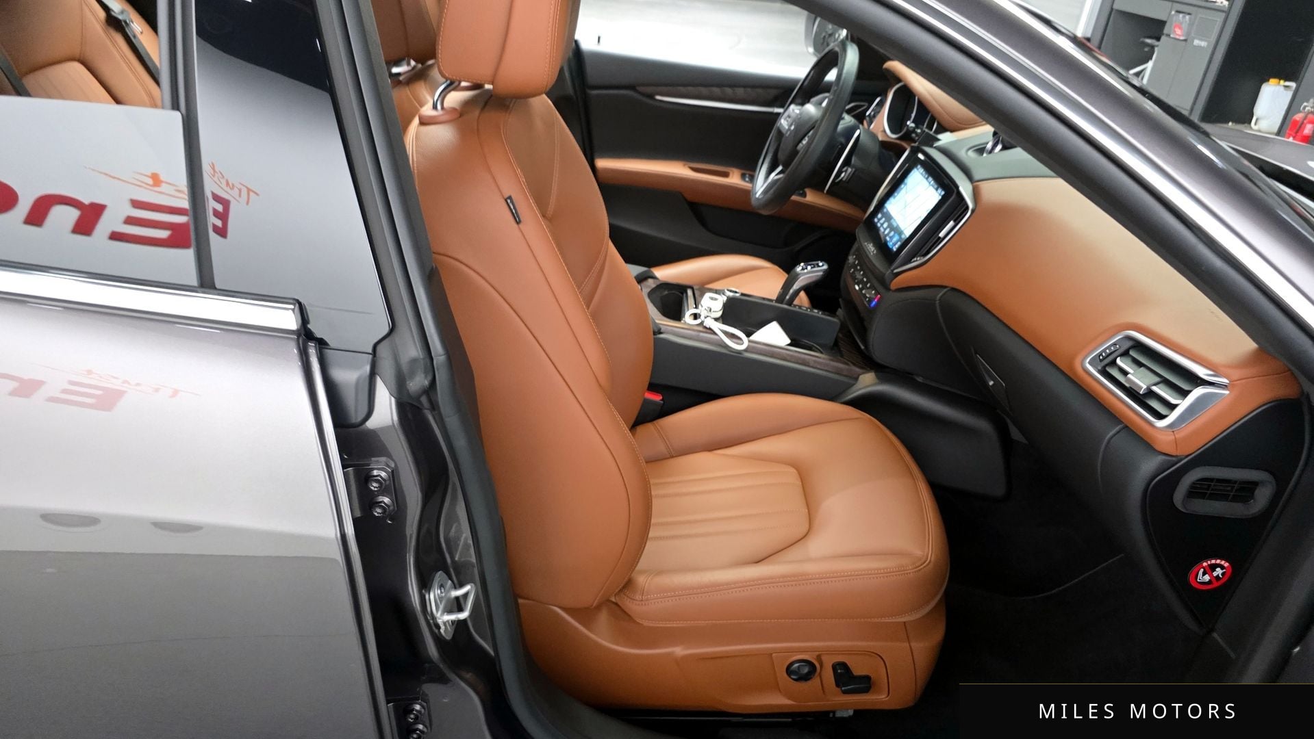 Maserati 기블리 2021 — миниатюра 12