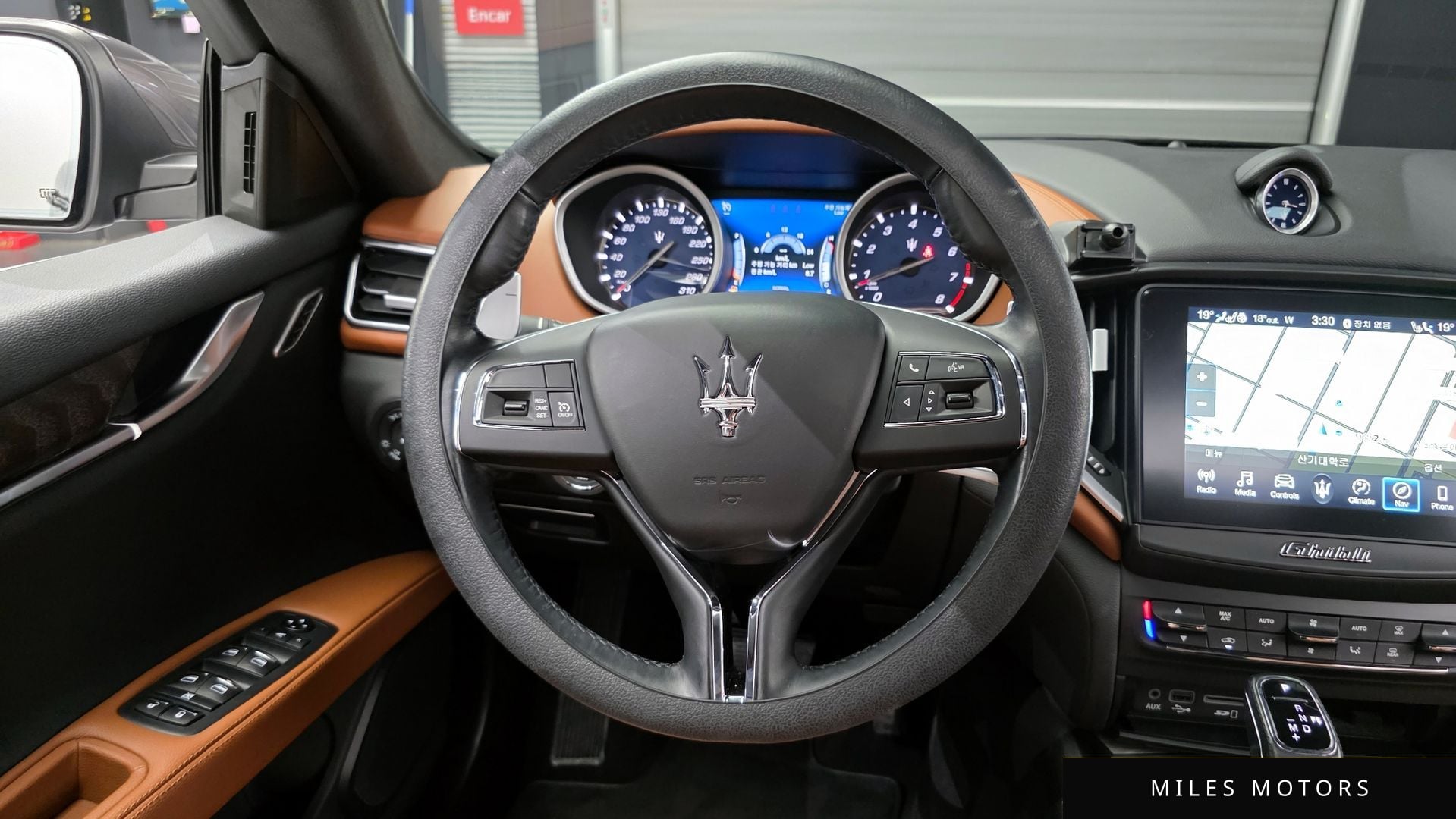 Maserati 기블리 2021 — миниатюра 13