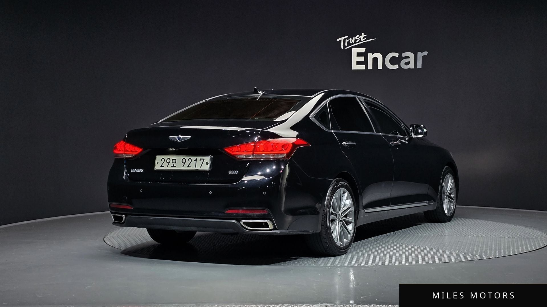 Hyundai Genesis 2016 — миниатюра 2