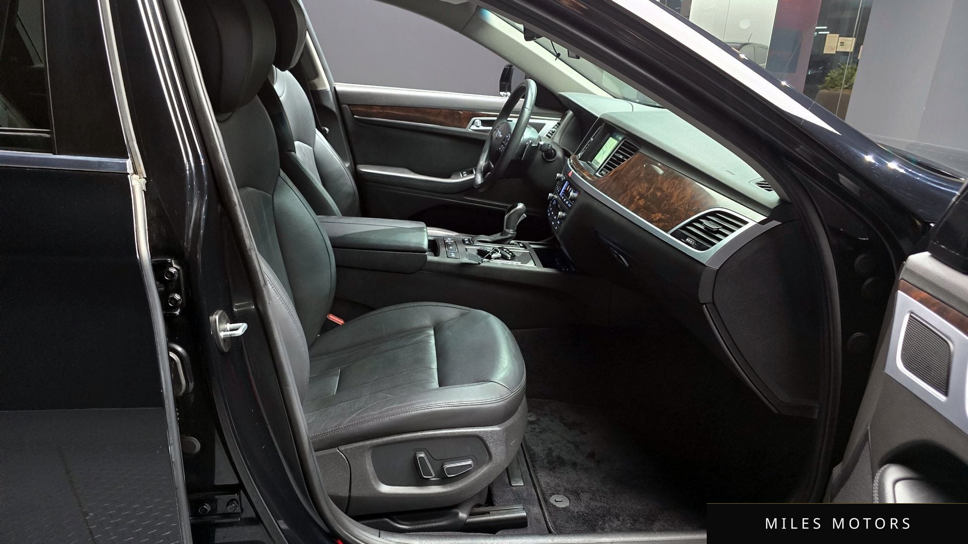 Hyundai Genesis 2016 — миниатюра 10