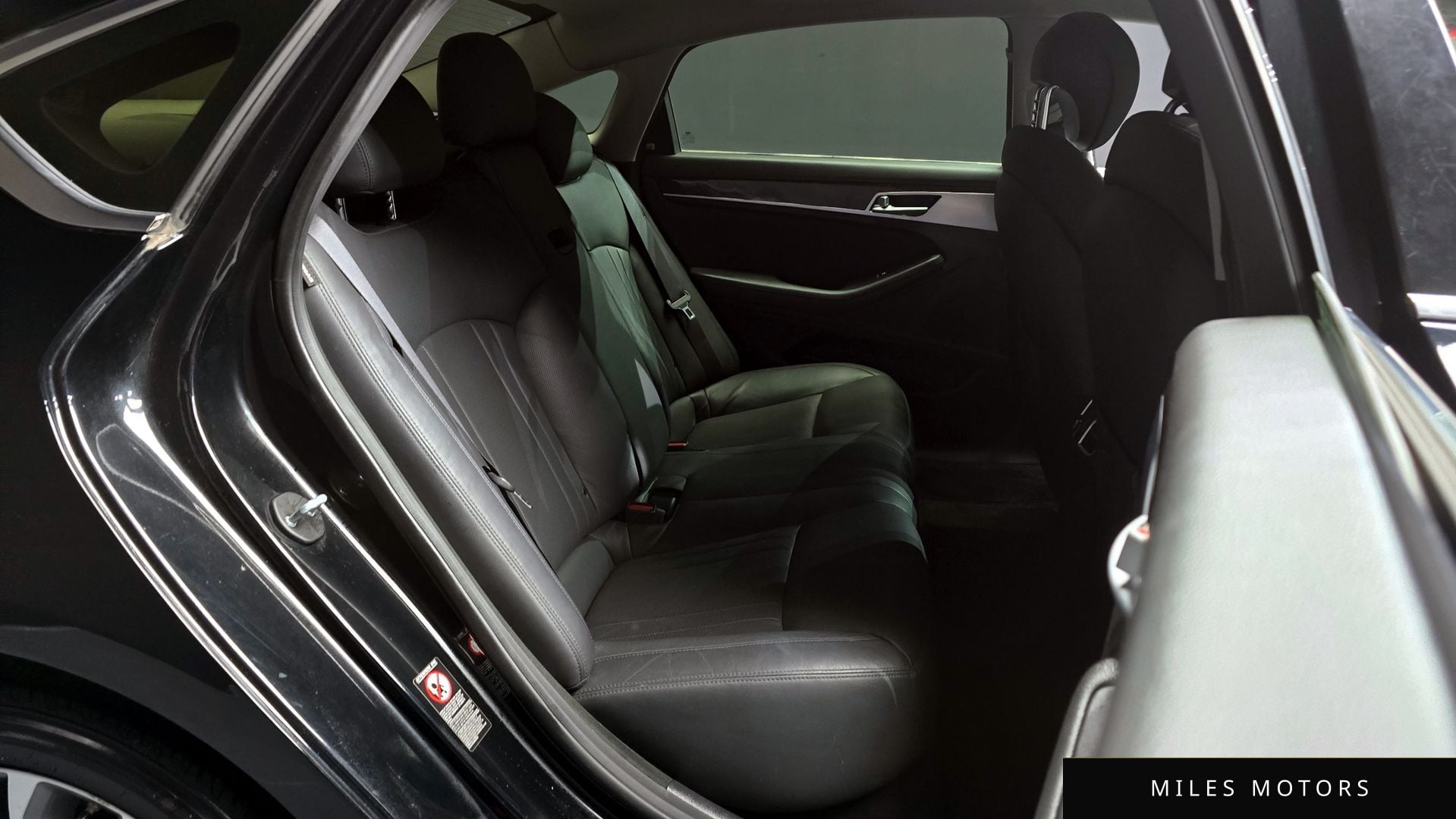 Hyundai Genesis 2016 — миниатюра 11