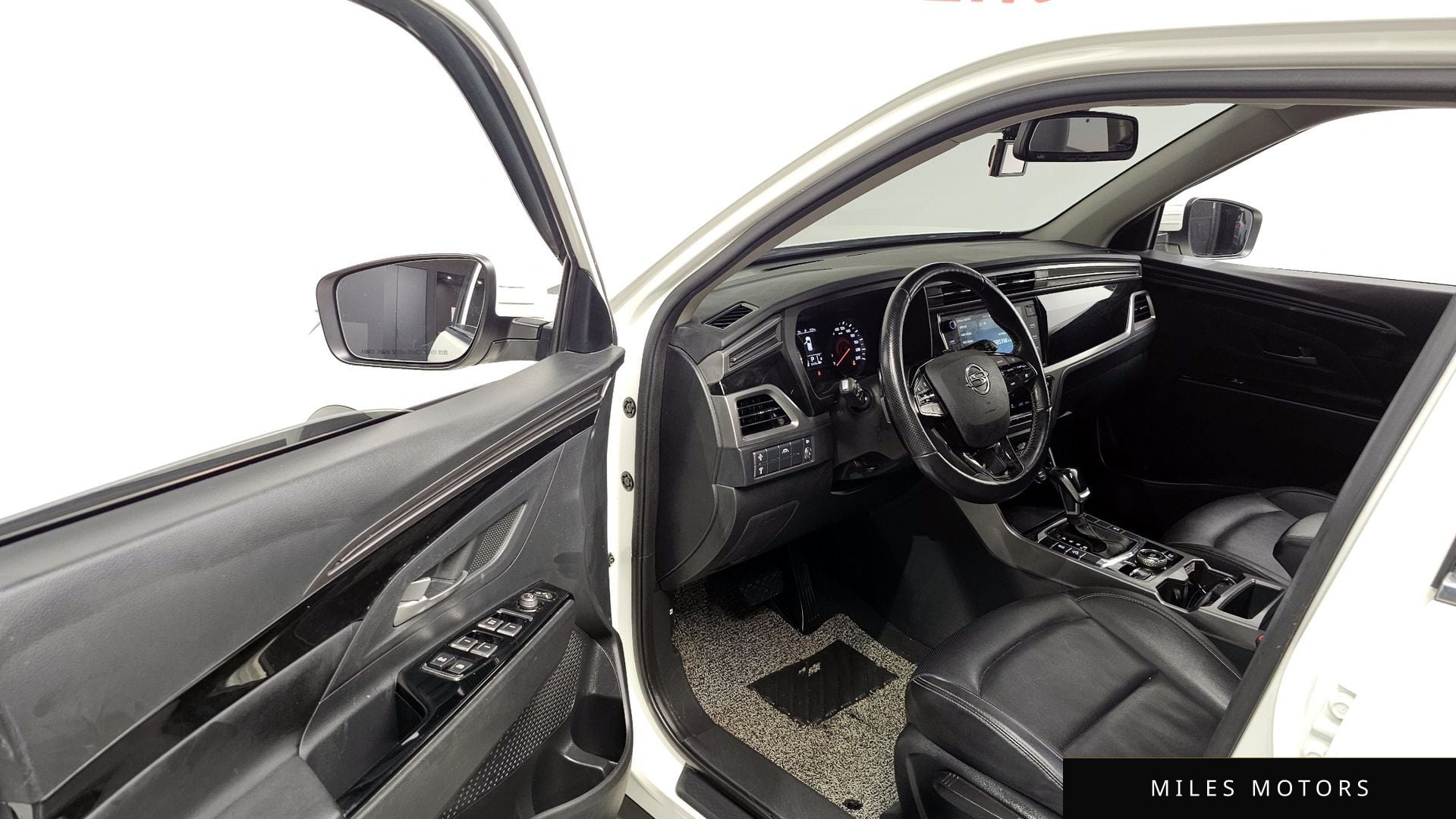 KG Mobility Beautiful Korando 2021 — миниатюра 10