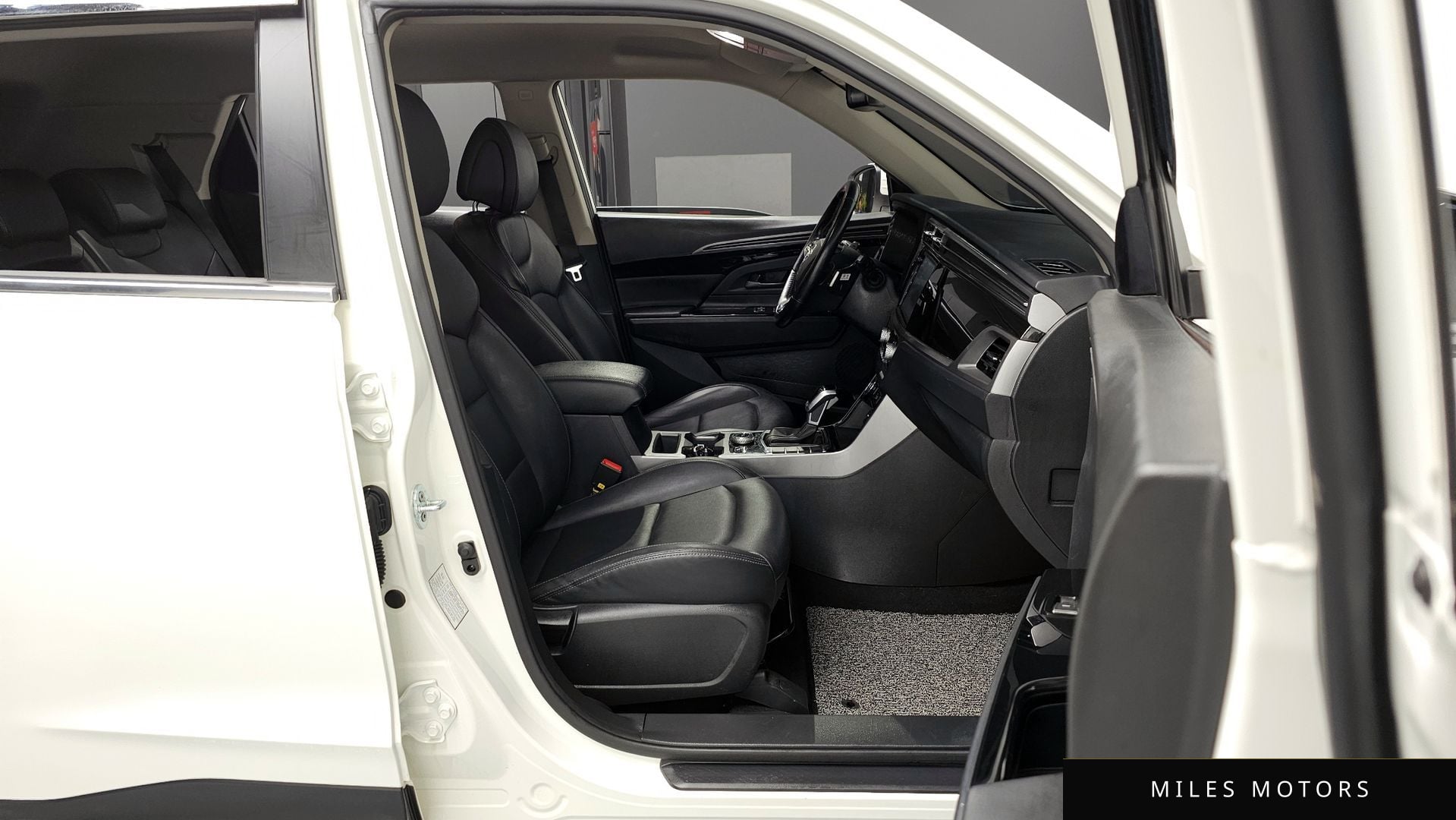 KG Mobility Beautiful Korando 2021 — миниатюра 11