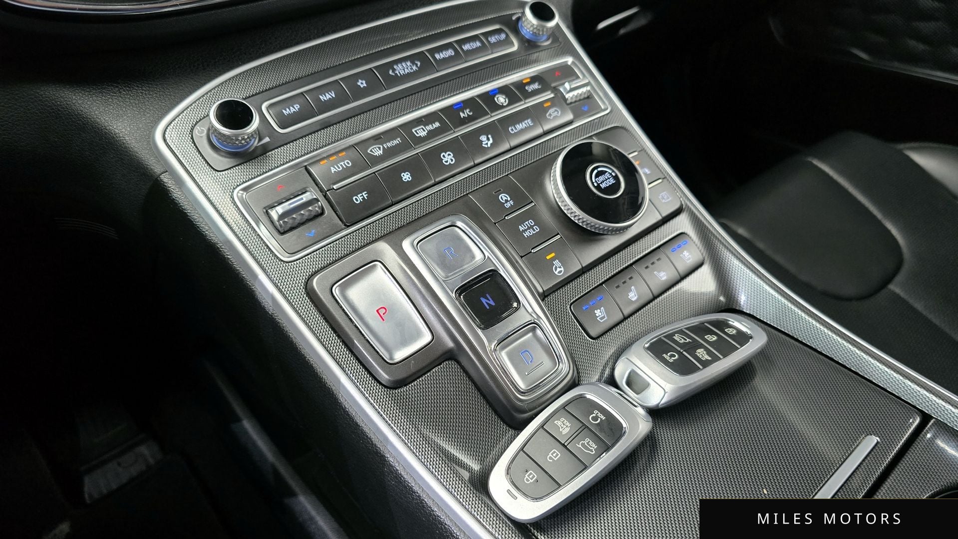 Hyundai Santafe 2021 — миниатюра 9