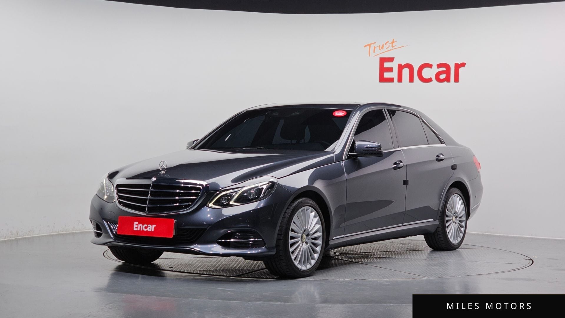 Mercedes-Benz E-Class W212 2016 — фото 1 из 12
