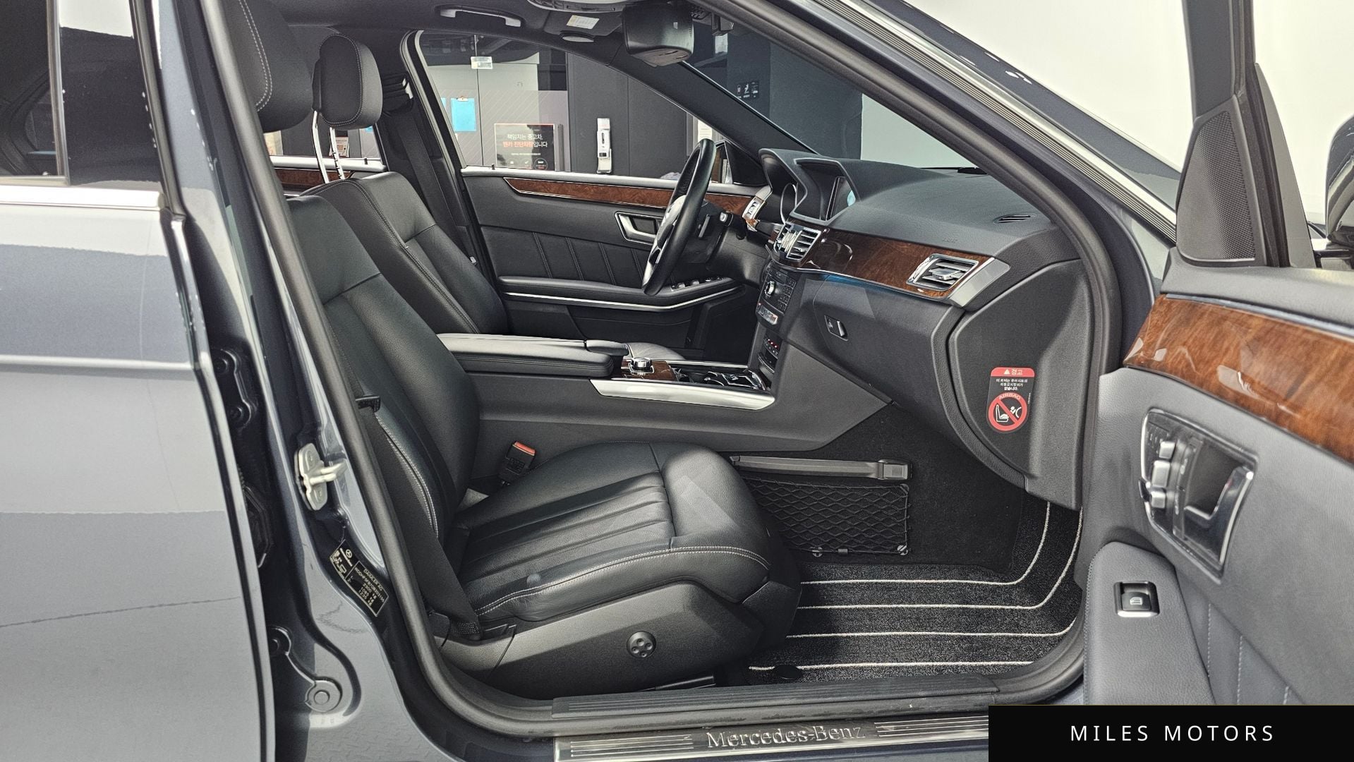 Mercedes-Benz E-Class W212 2016 — миниатюра 11