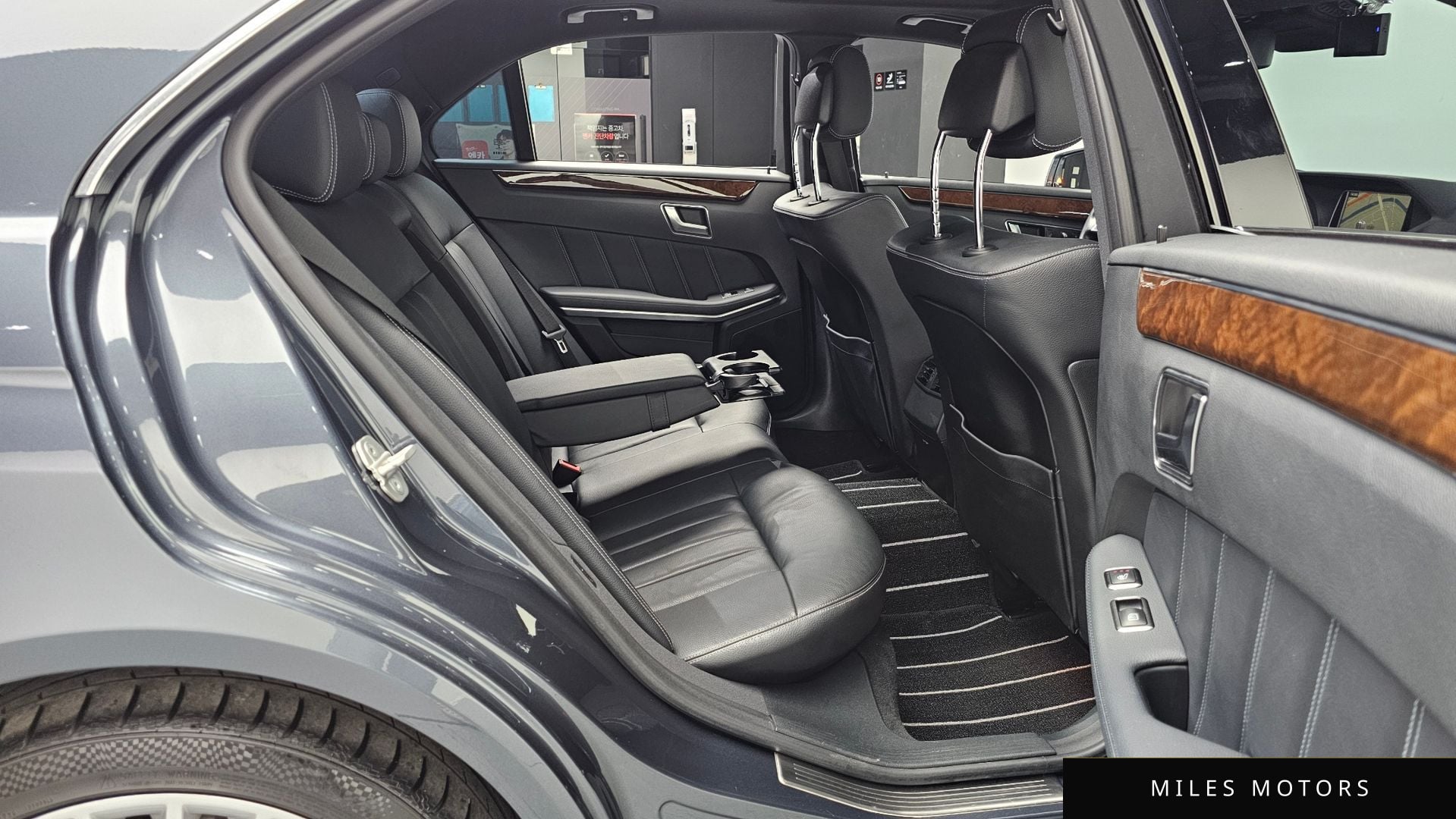 Mercedes-Benz E-Class W212 2016 — миниатюра 12