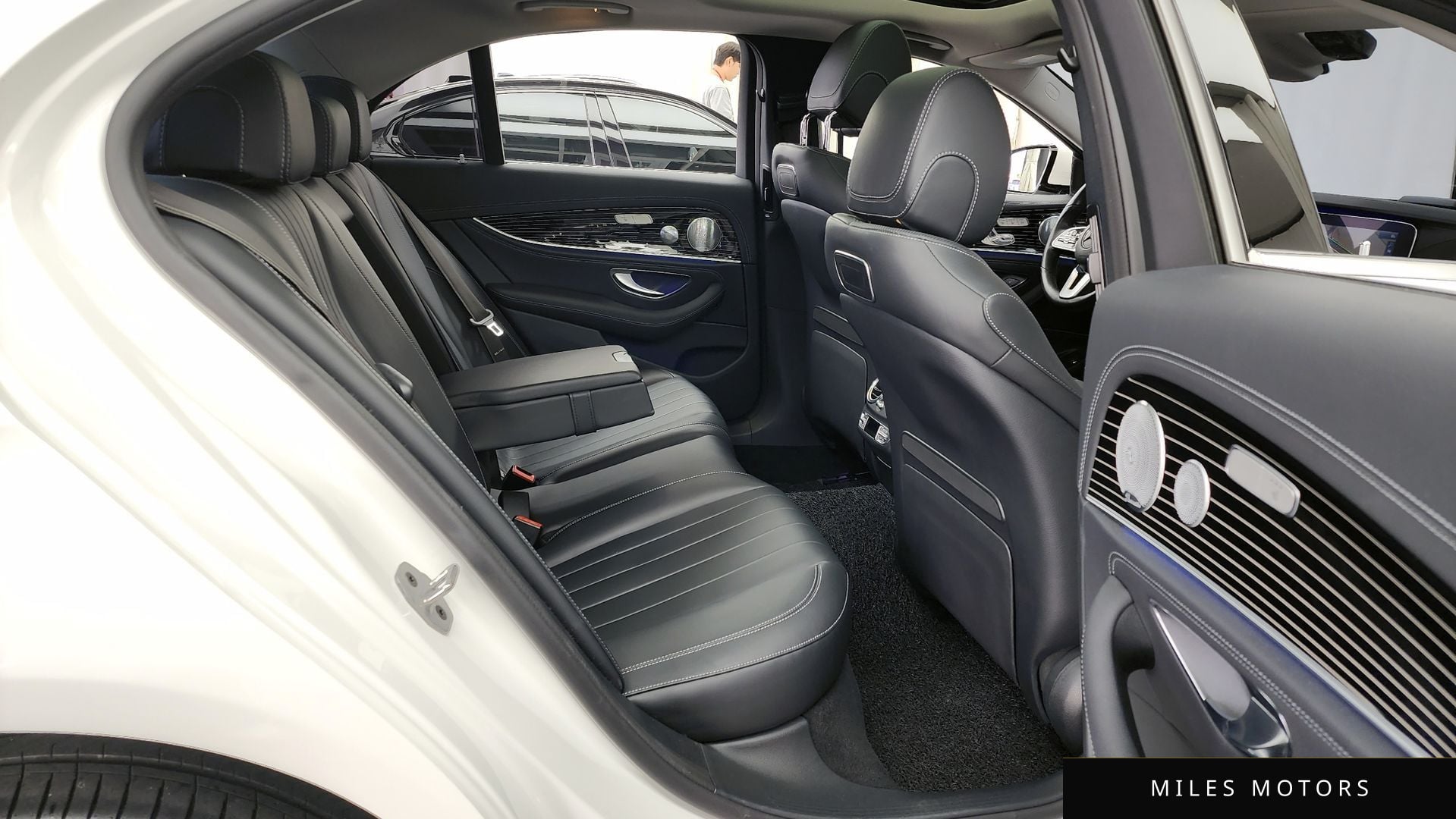 Mercedes-Benz E-Class W213 2019 — миниатюра 12
