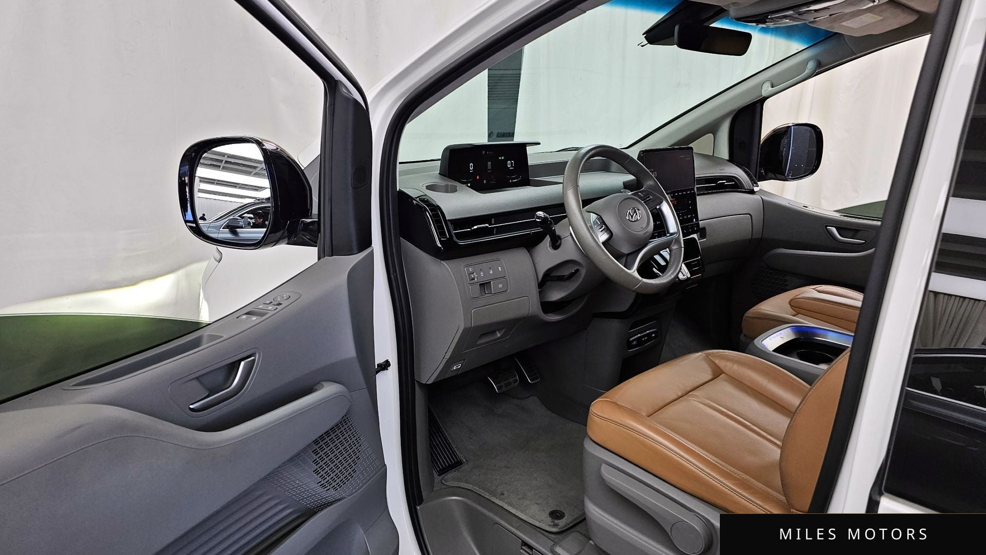 Hyundai Staria 2024 — миниатюра 10