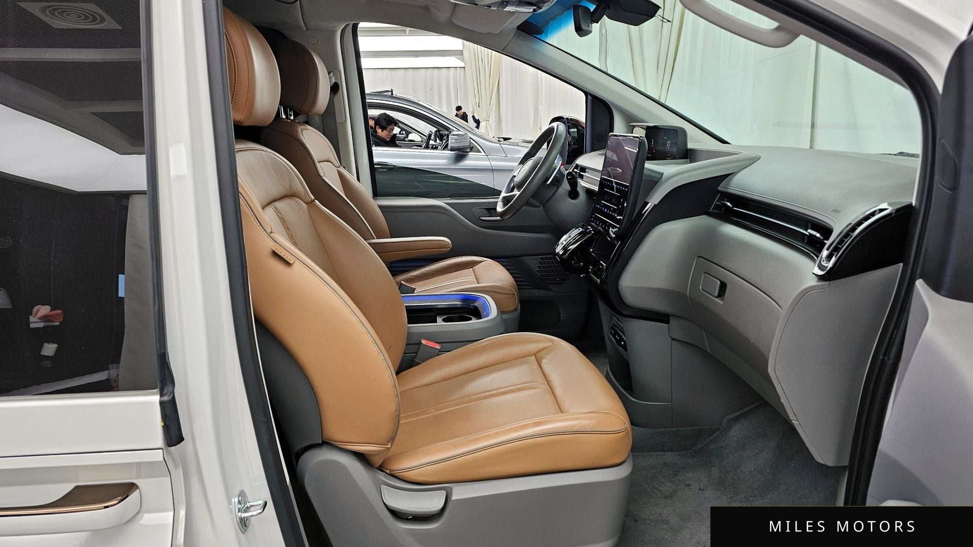 Hyundai Staria 2024 — миниатюра 11