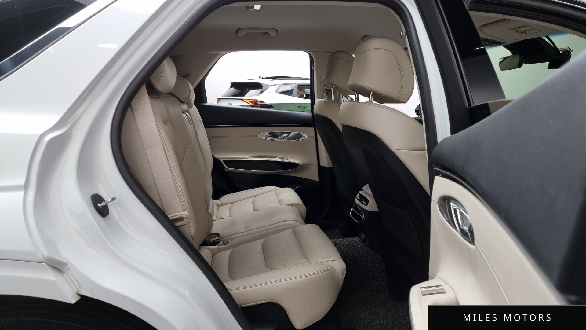 Genesis GV70 2021 — миниатюра 12