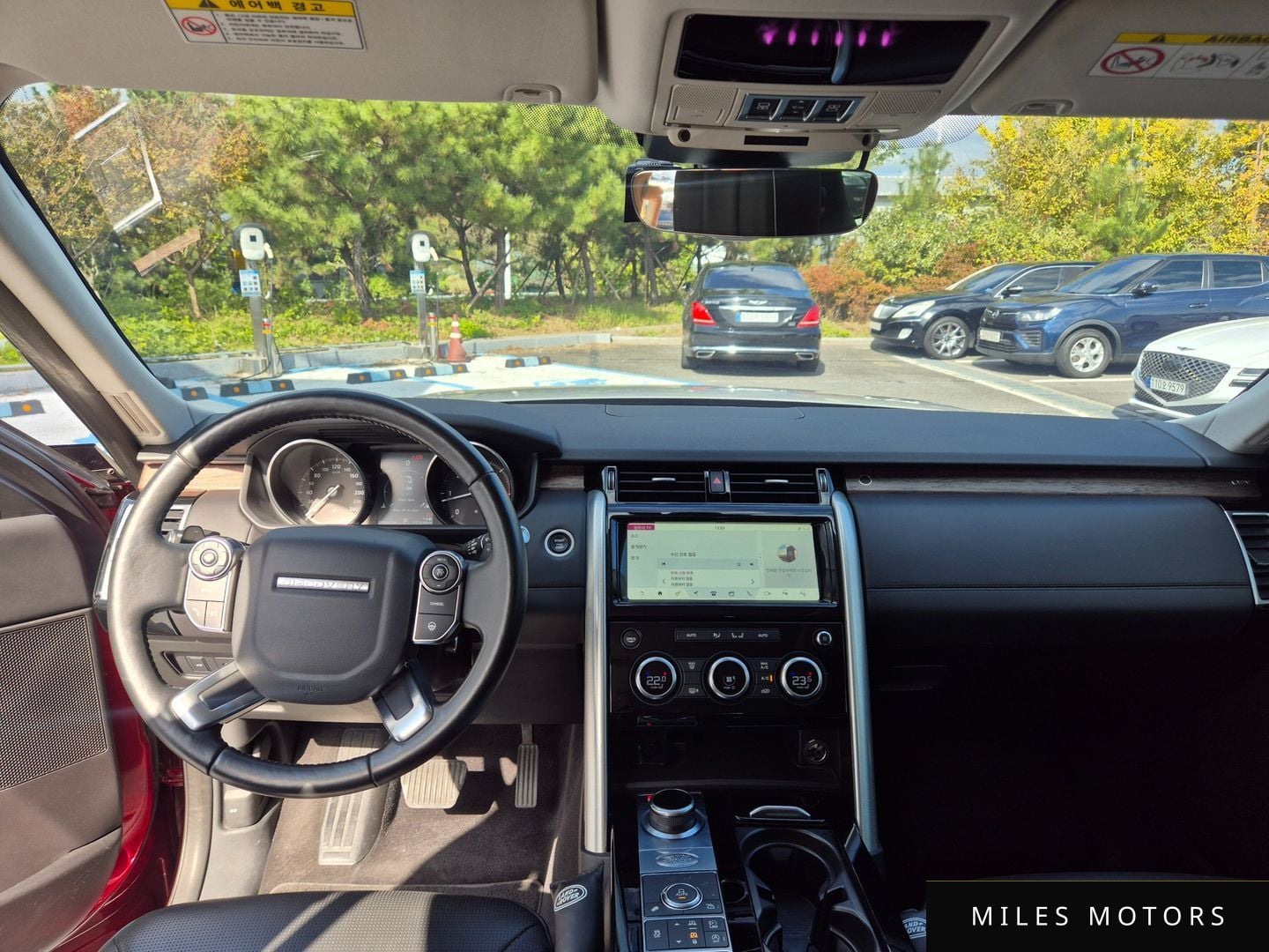 Land Rover Discovery 2017 — миниатюра 10