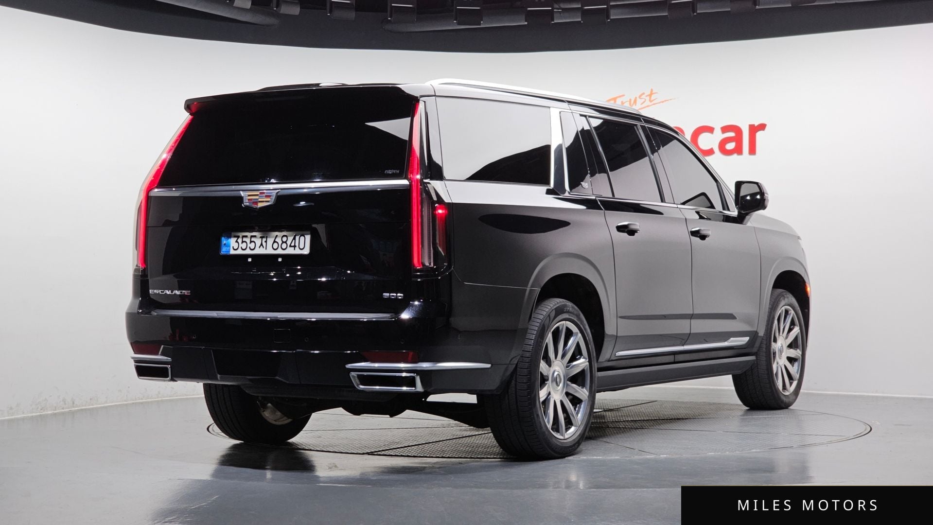 Cadillac Escalade 2022 — миниатюра 2