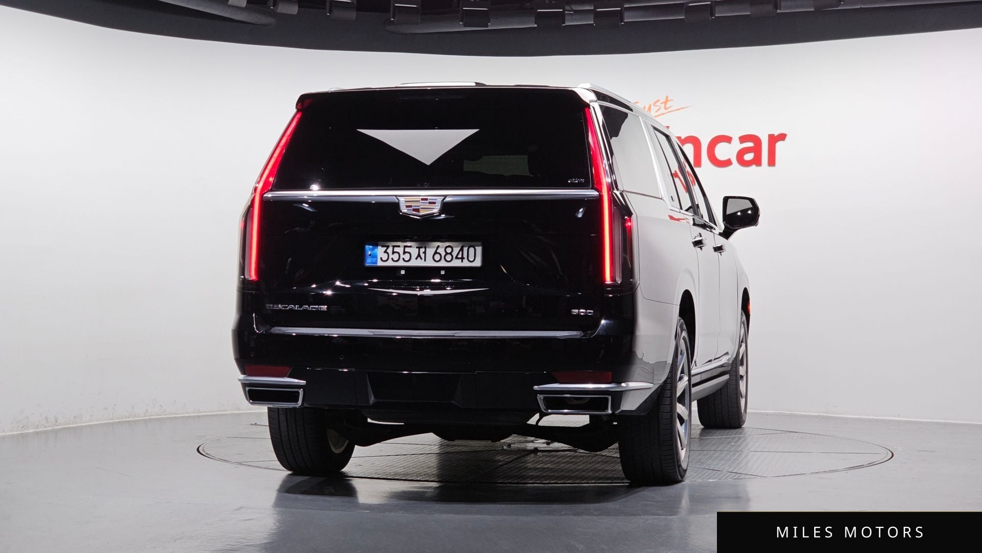 Cadillac Escalade 2022 — миниатюра 4